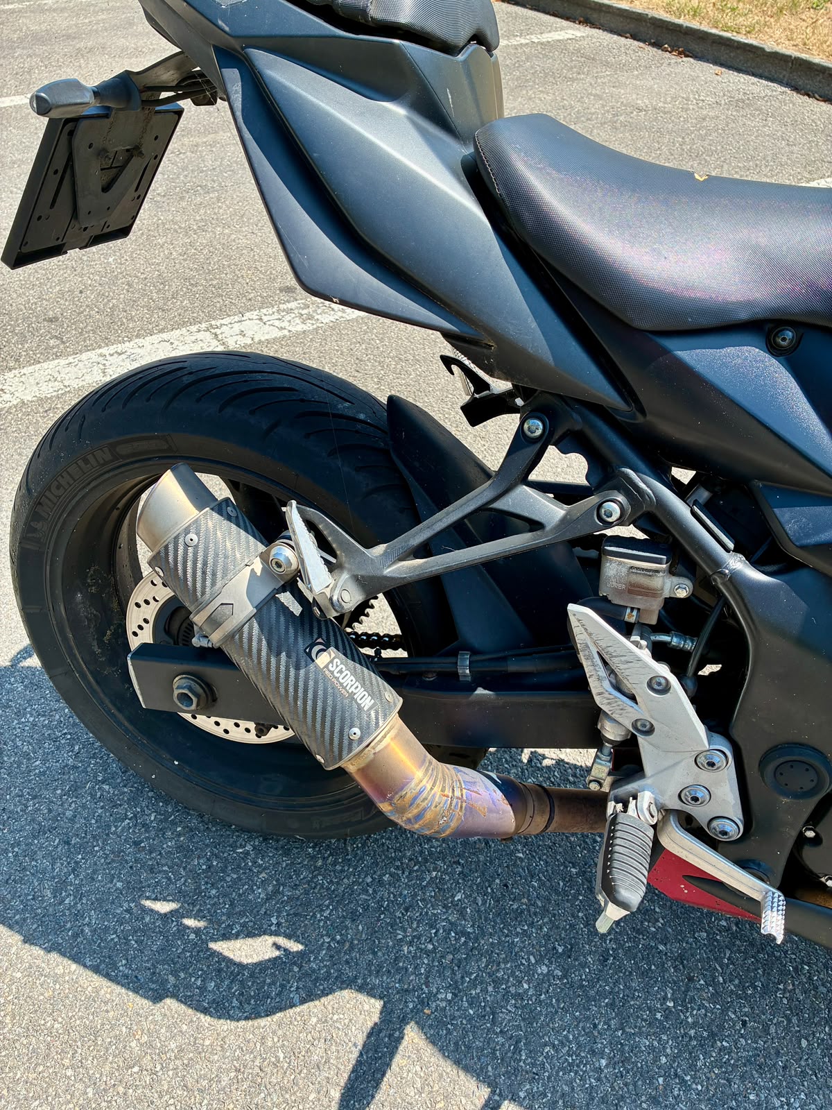 SUZUKI GSR 750 ABS Freegun-image-3