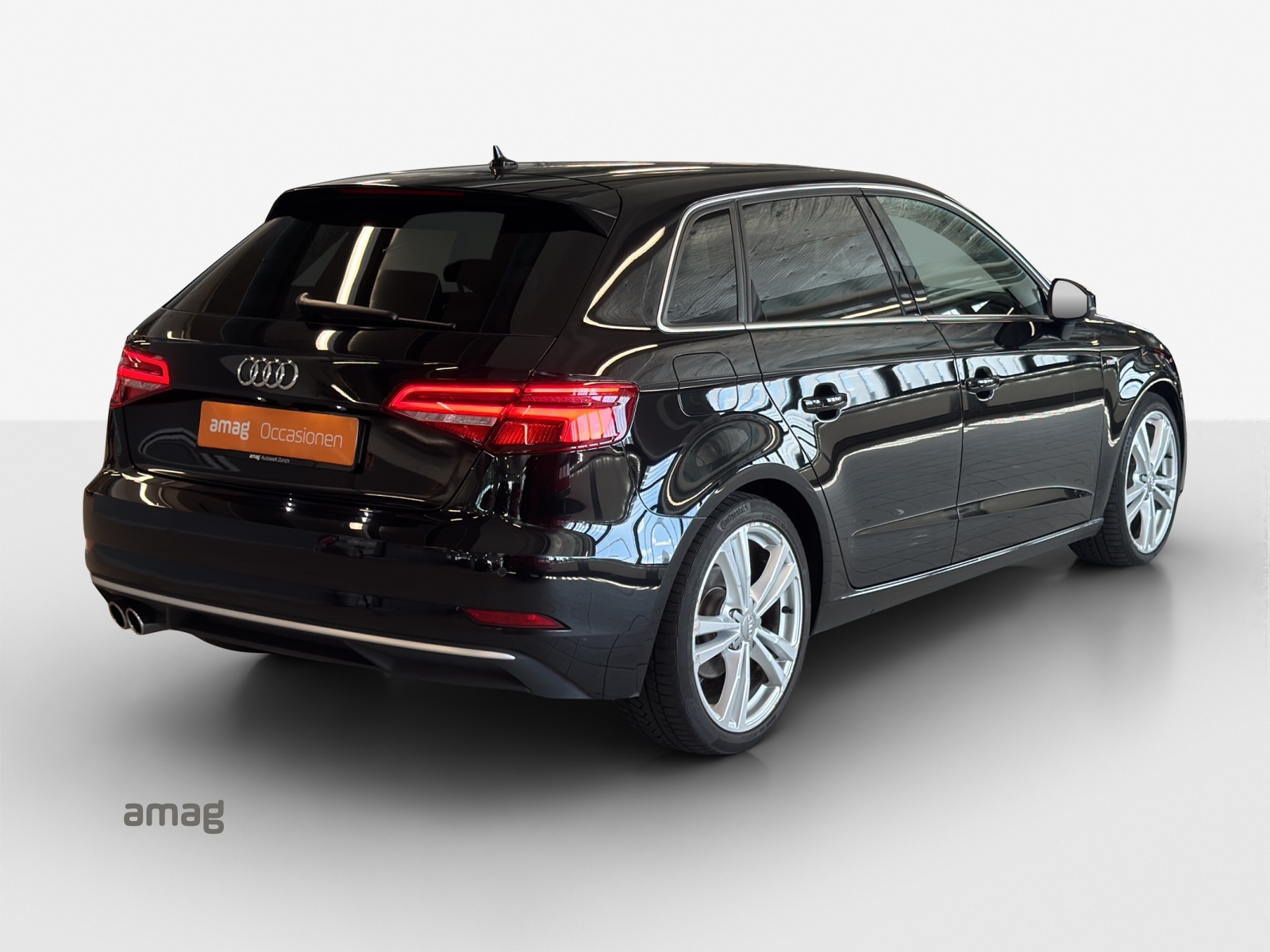 AUDI A3 Sportback 2.0 TFSI Sport S-tronic-image-4