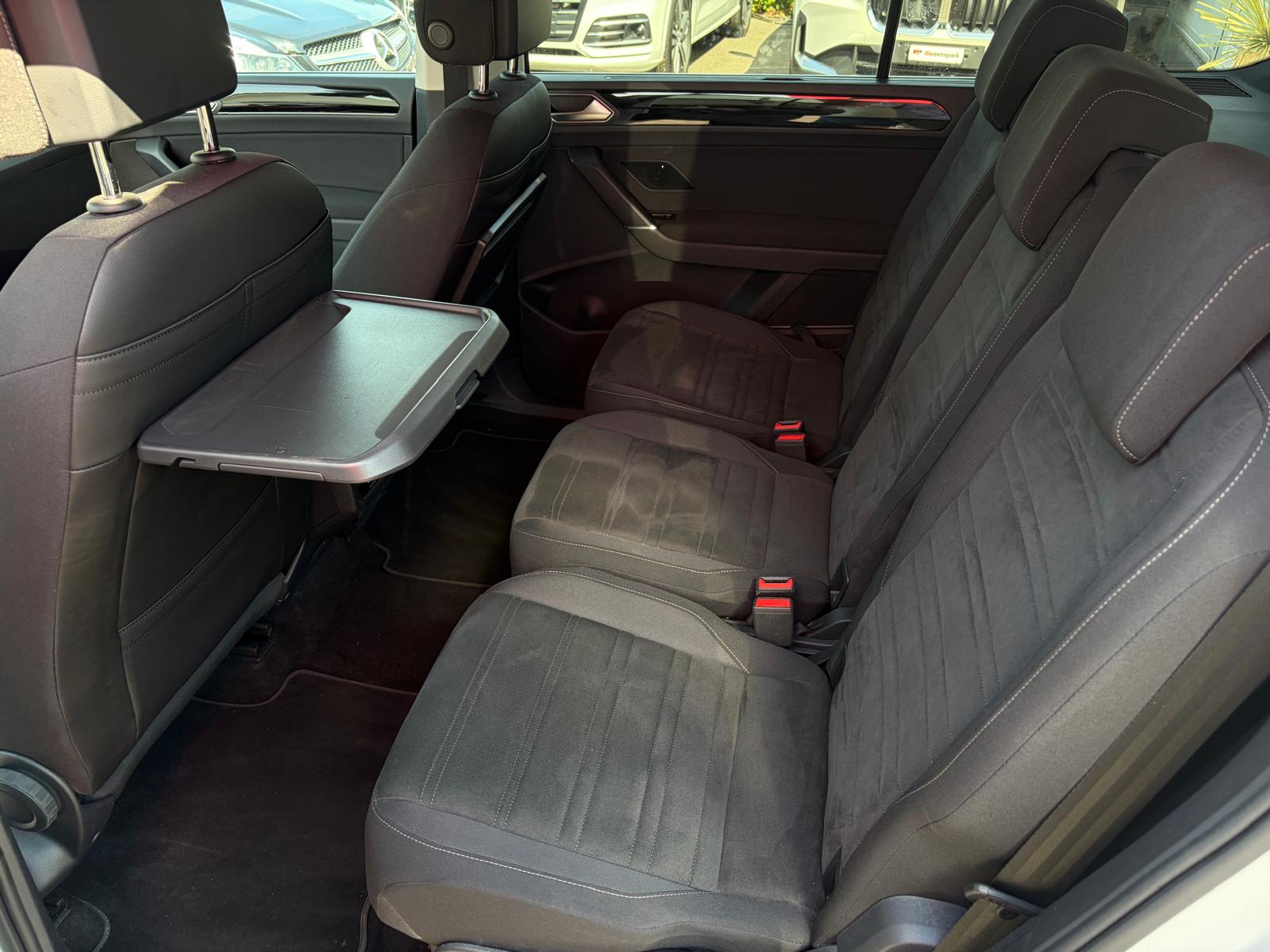 VW Touran 2.0 TDI BlueMotion Technology Highline DSG * Top Ausstattung * *Top Zustand*-image-18