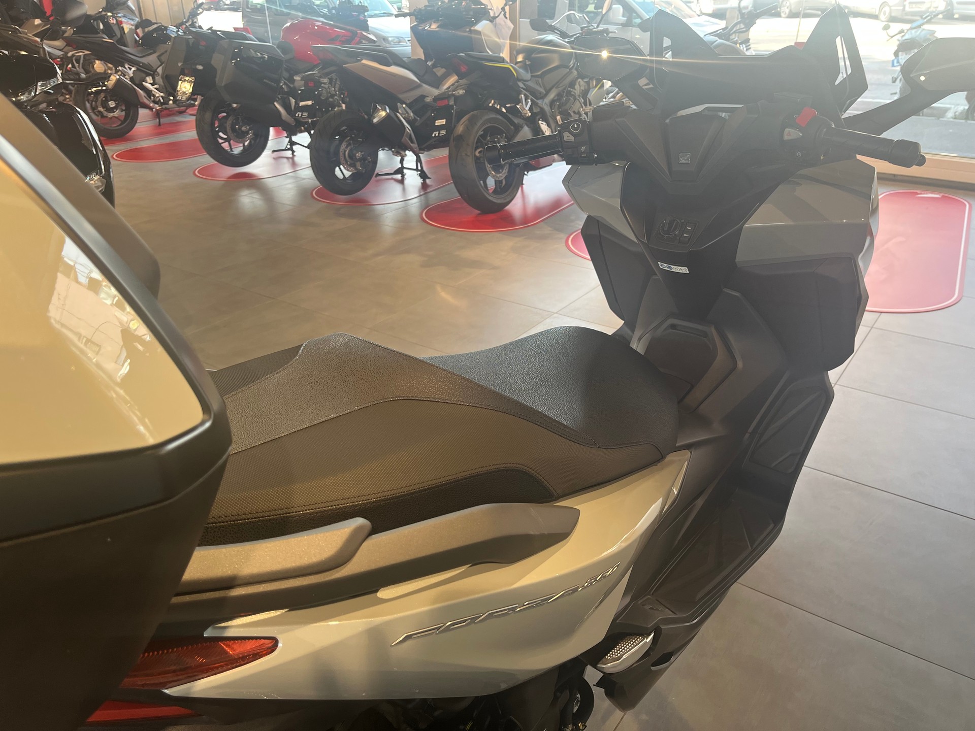 HONDA NSS 350 Top Box-image-9