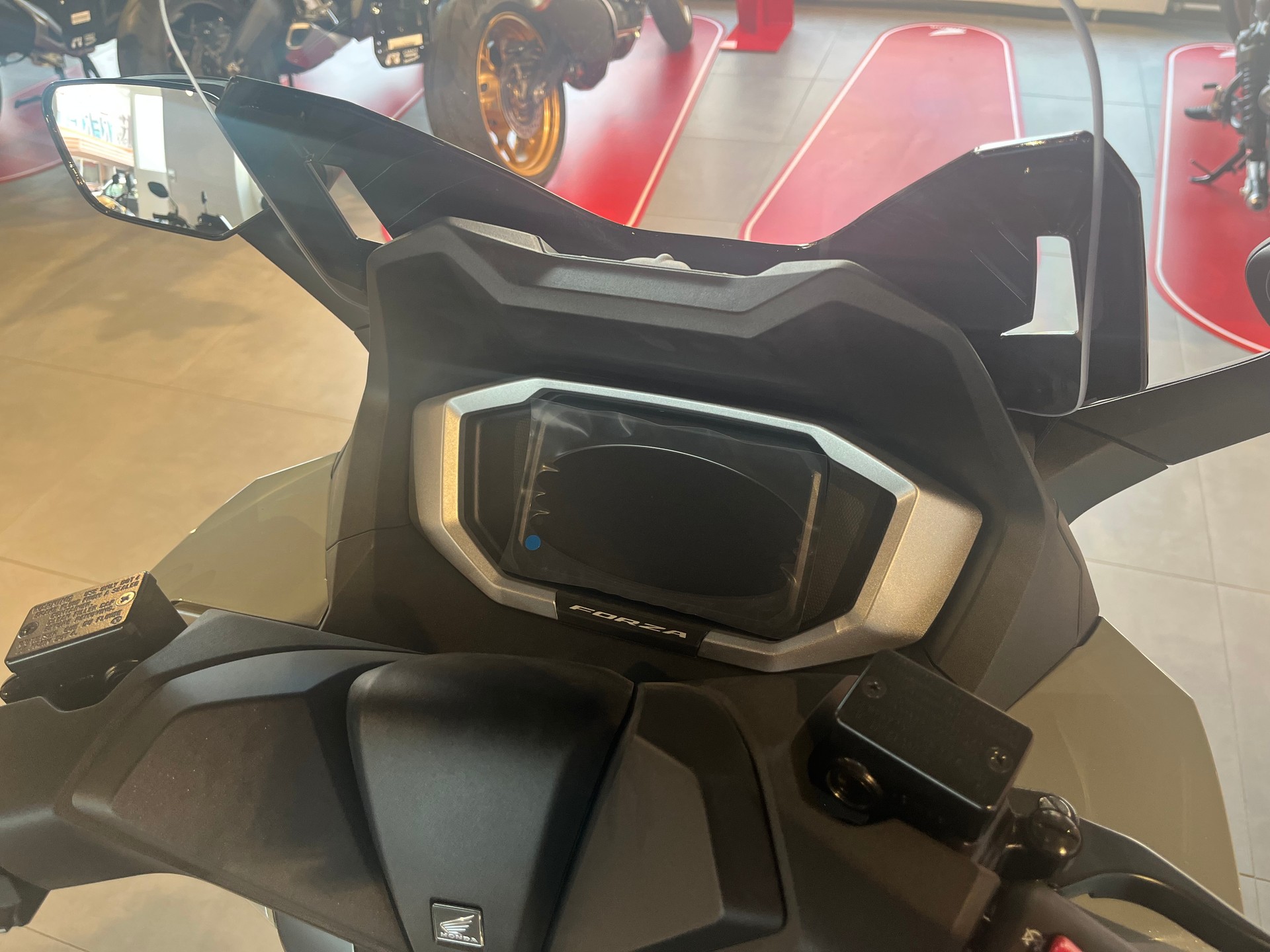 HONDA NSS 350 Top Box-image-11