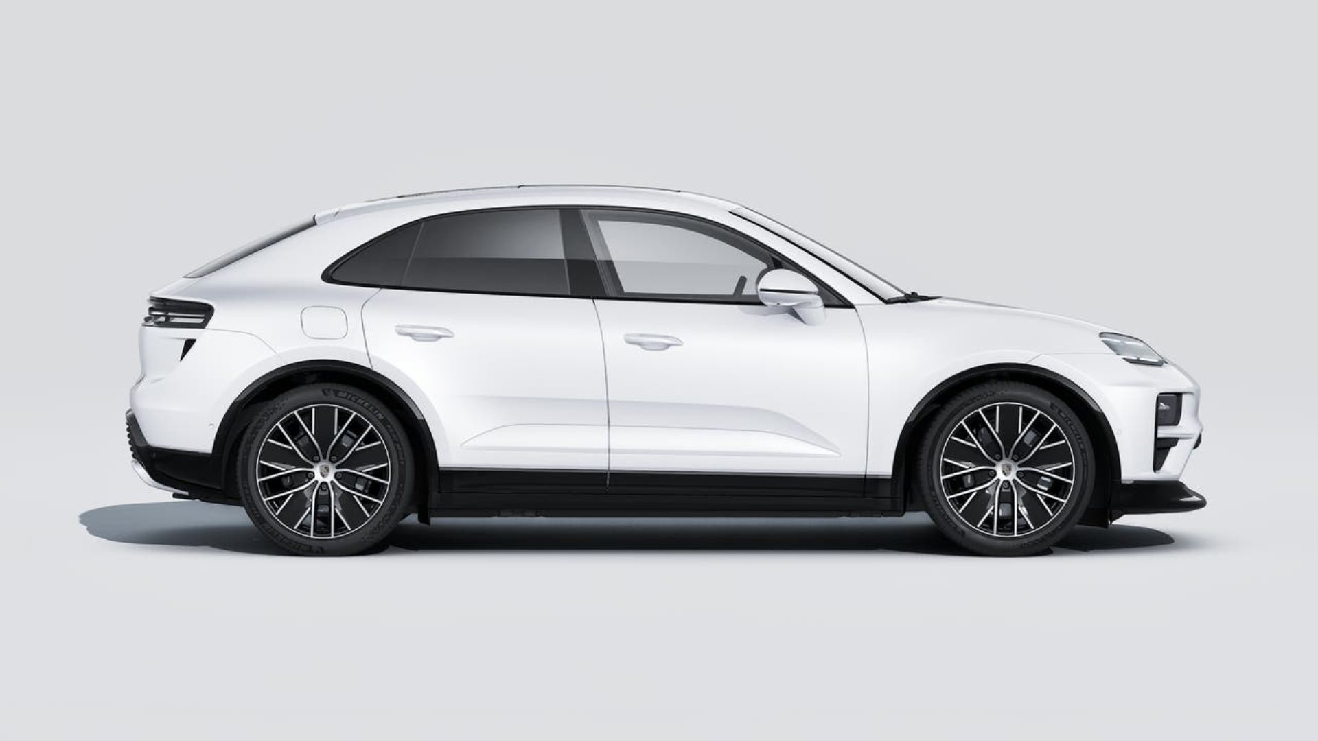 PORSCHE Macan Turbo-image-5
