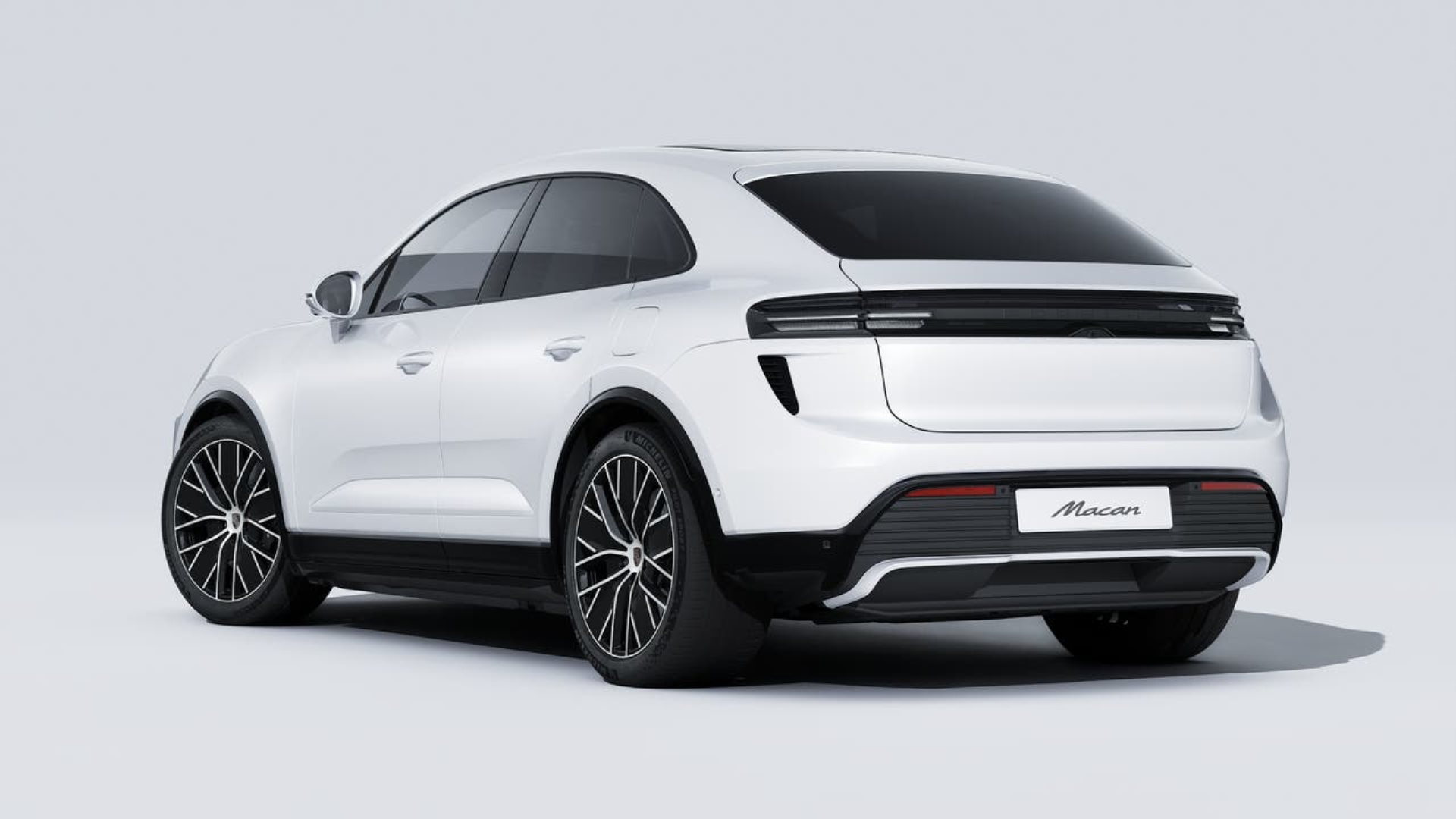 PORSCHE Macan Turbo-image-2