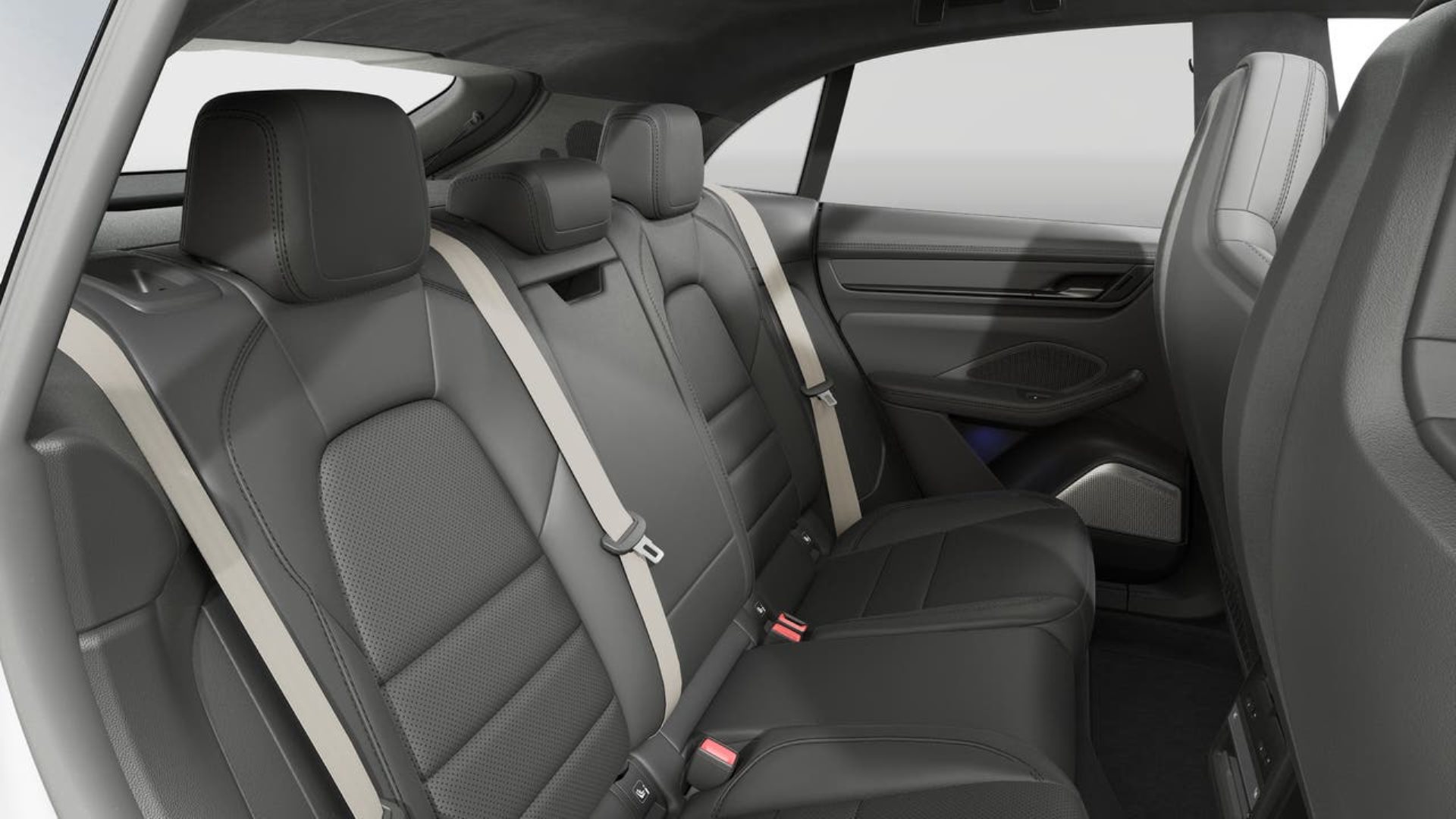 PORSCHE Macan Turbo-image-12