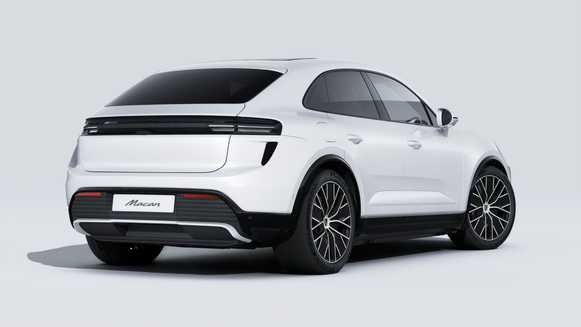 PORSCHE Macan Turbo-image-8