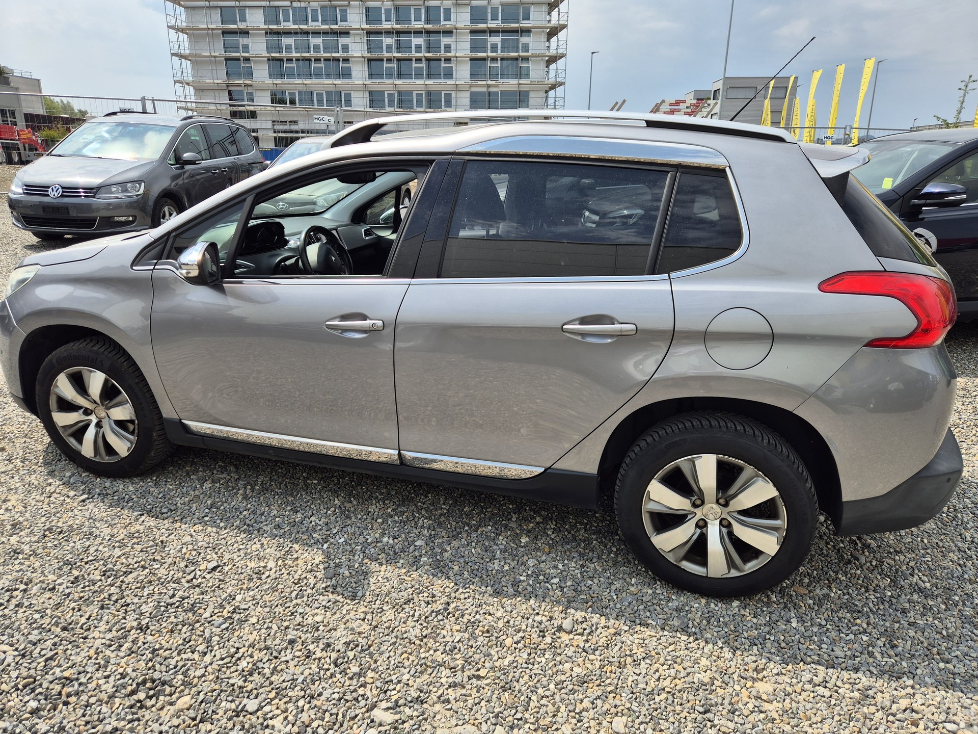 PEUGEOT 2008 1.6 VTI Allure-image-4