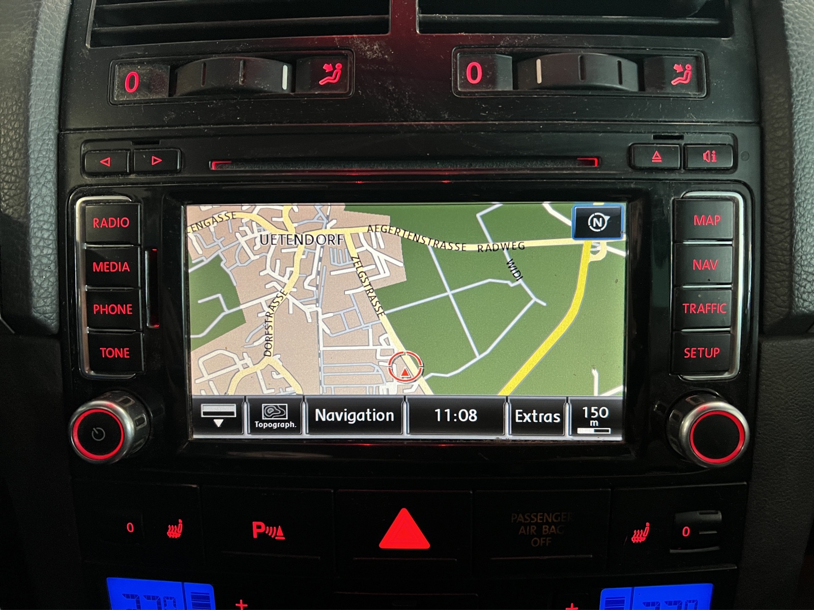 VW Touareg 3.0 TDI Tiptronic-image-10