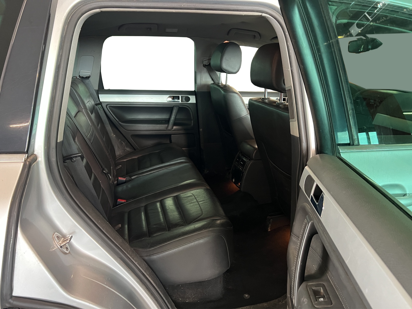 VW Touareg 3.0 TDI Tiptronic-image-7