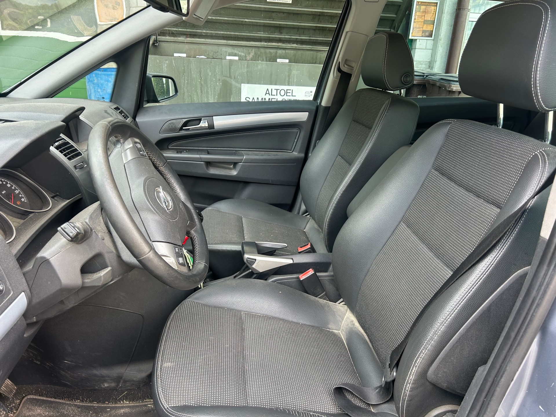 OPEL Zafira 1.8i 16V Enjoy-image-6