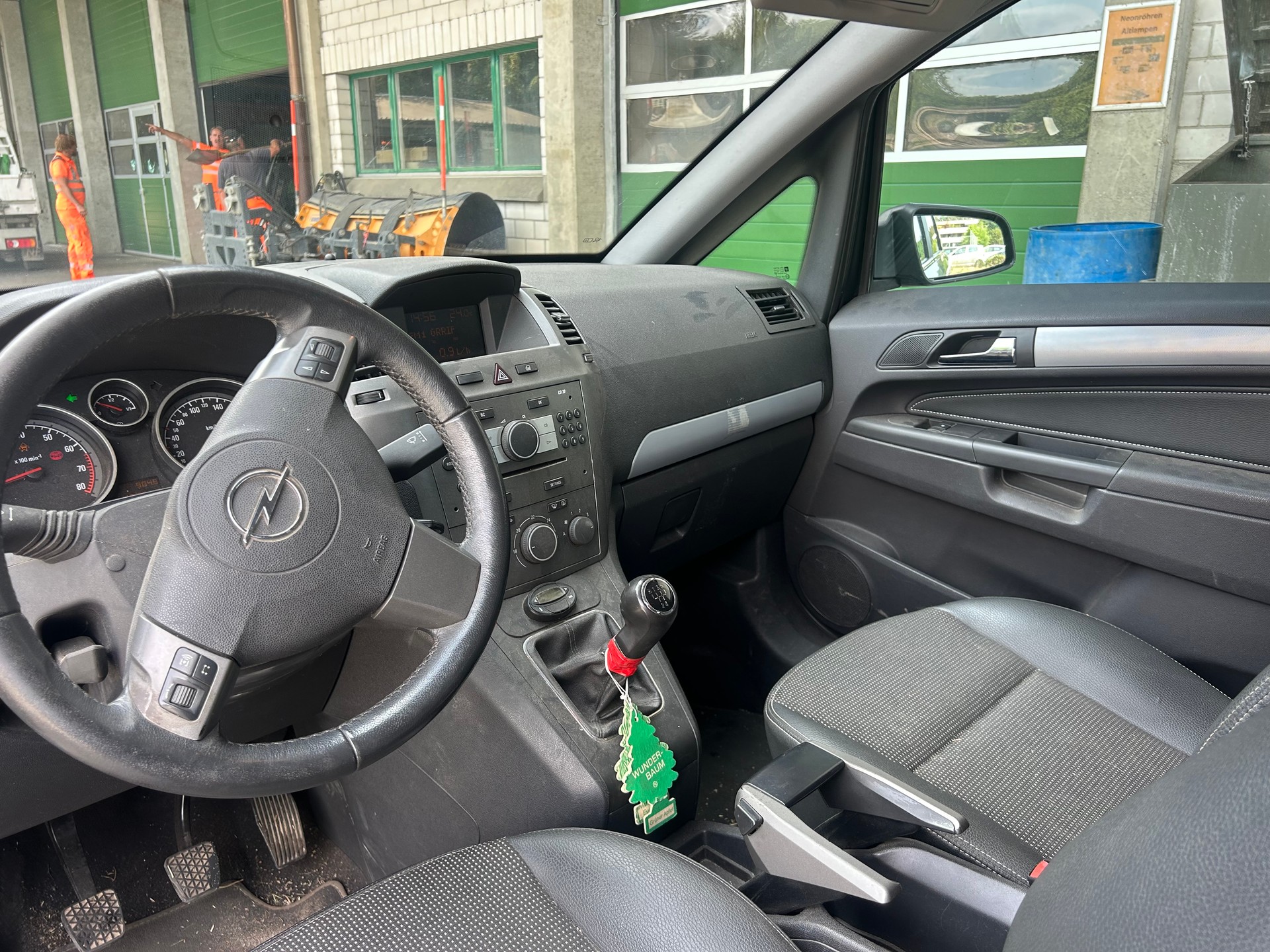 OPEL Zafira 1.8i 16V Enjoy-image-8