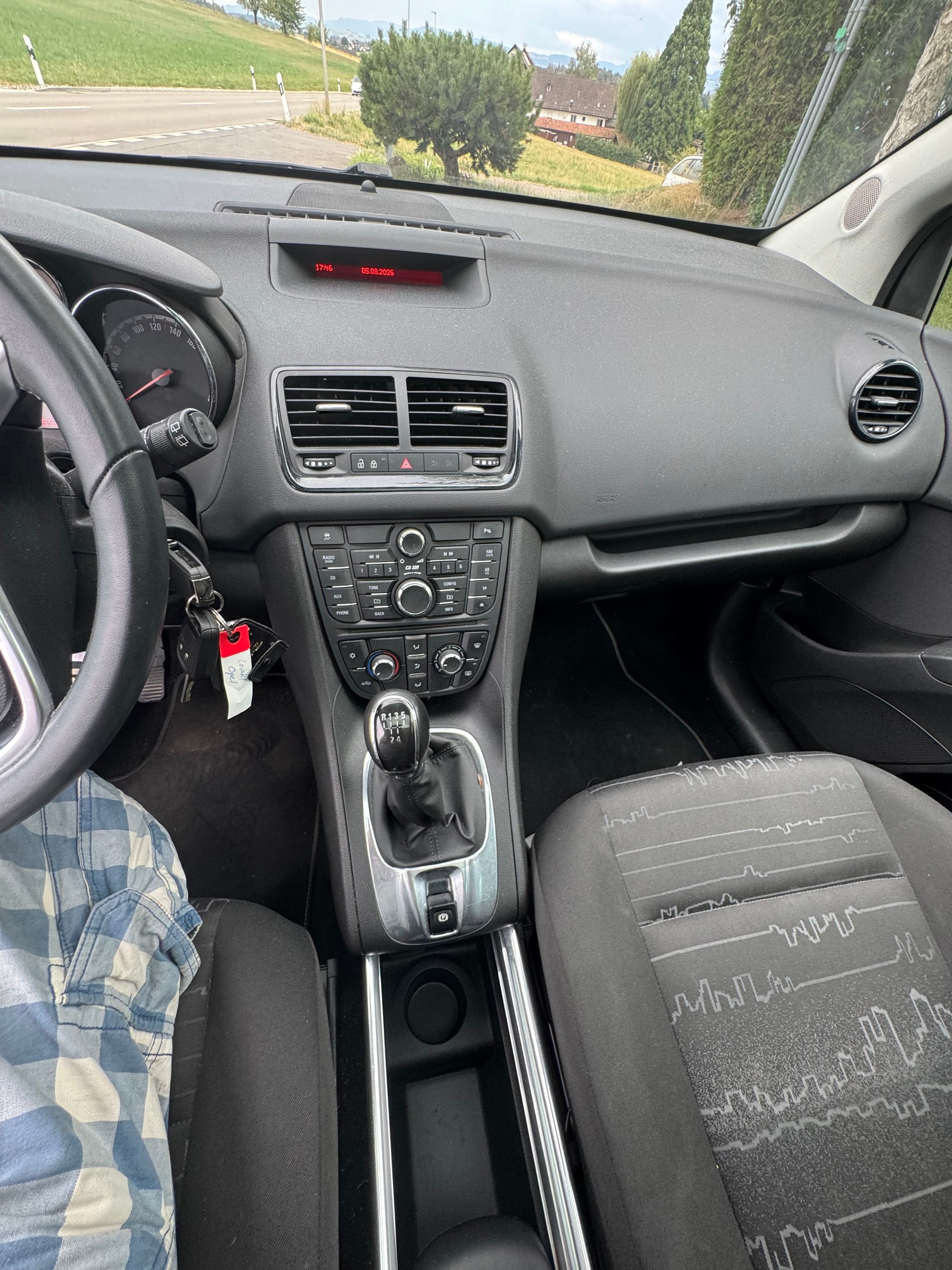 OPEL Meriva 1.4 Turbo Enjoy-image-11