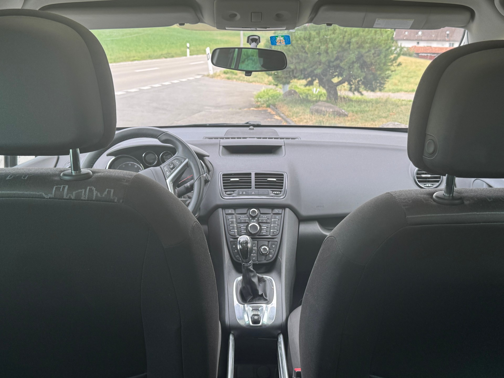 OPEL Meriva 1.4 Turbo Enjoy-image-7