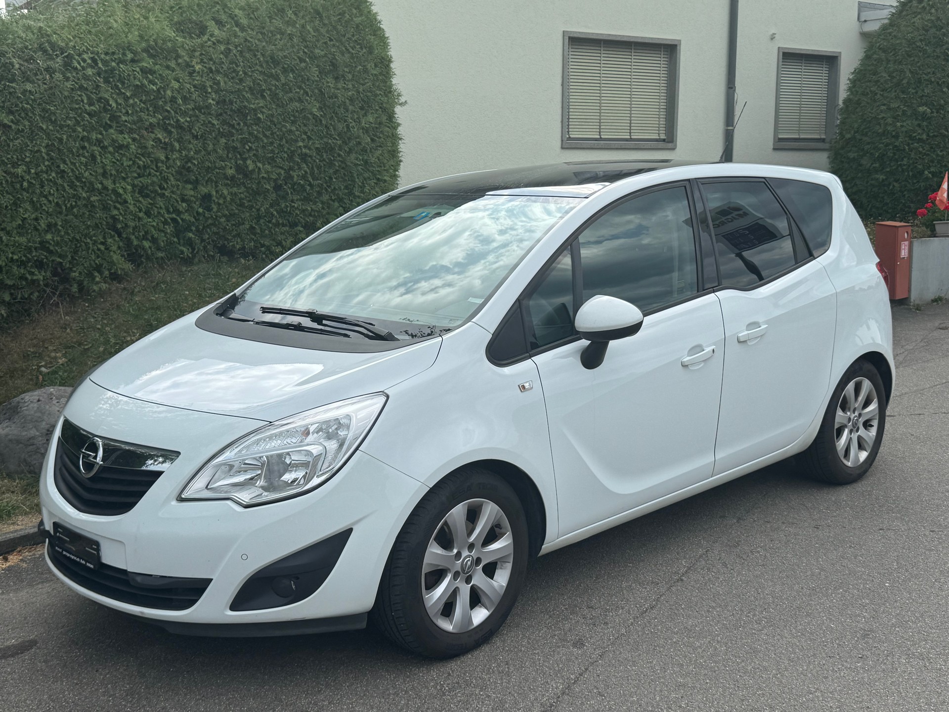 OPEL Meriva 1.4 Turbo Enjoy-image-0