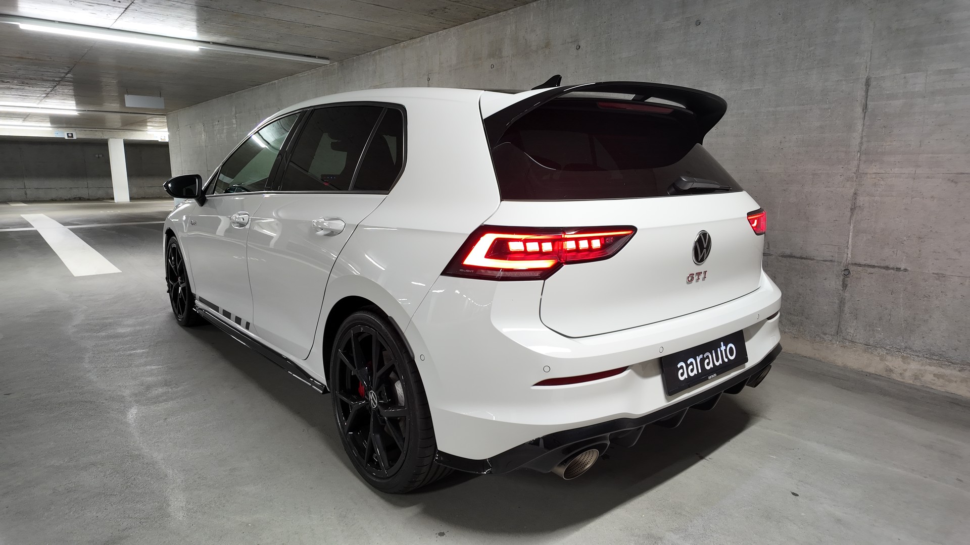 VW Golf 2.0 TSI GTI Clubsport DSG-showroom-element-1