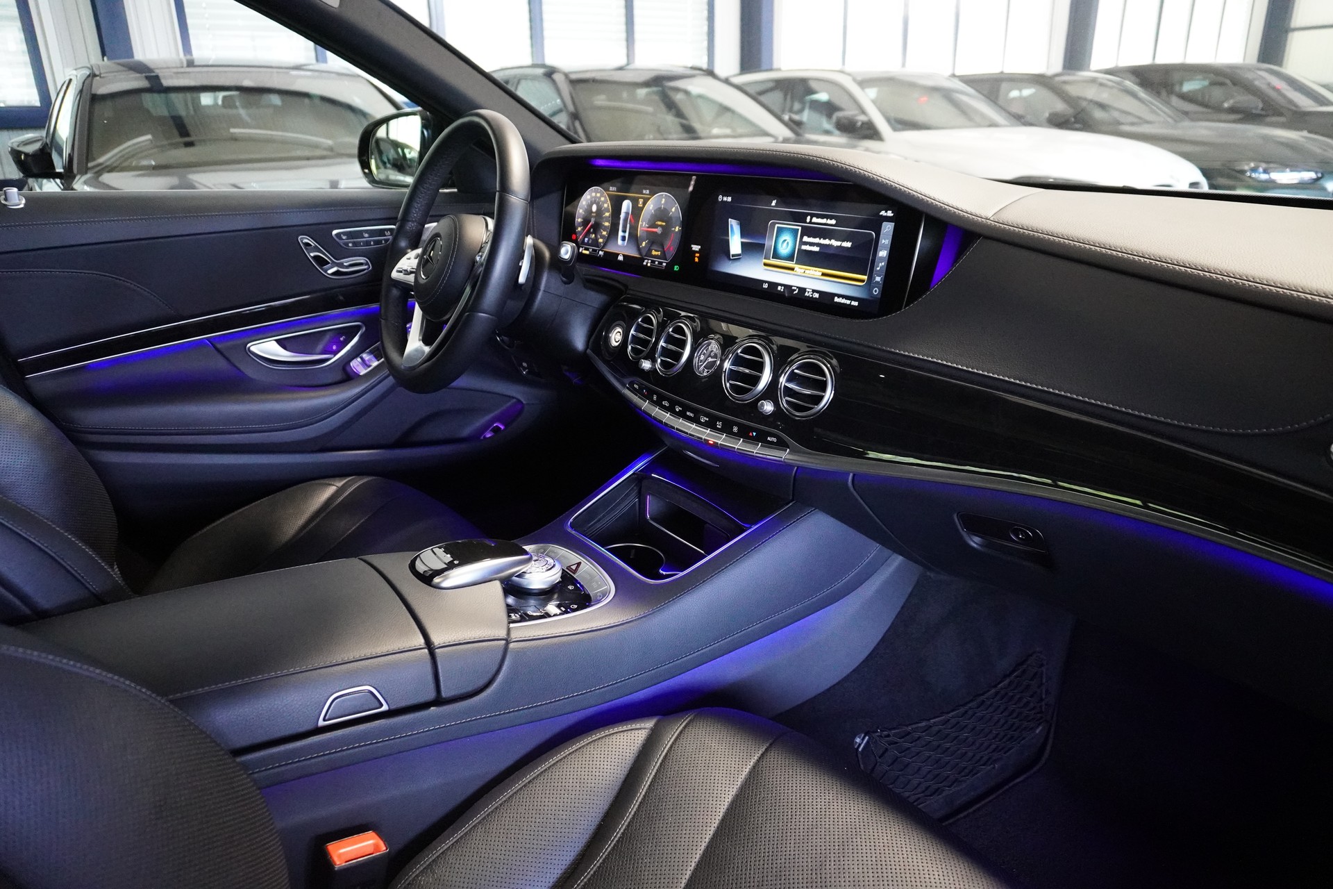 MERCEDES-BENZ S 350 d 4Matic 9G-Tronic // MASSAGESITZE // BURMESTER // PANORAMADACH //-image-8