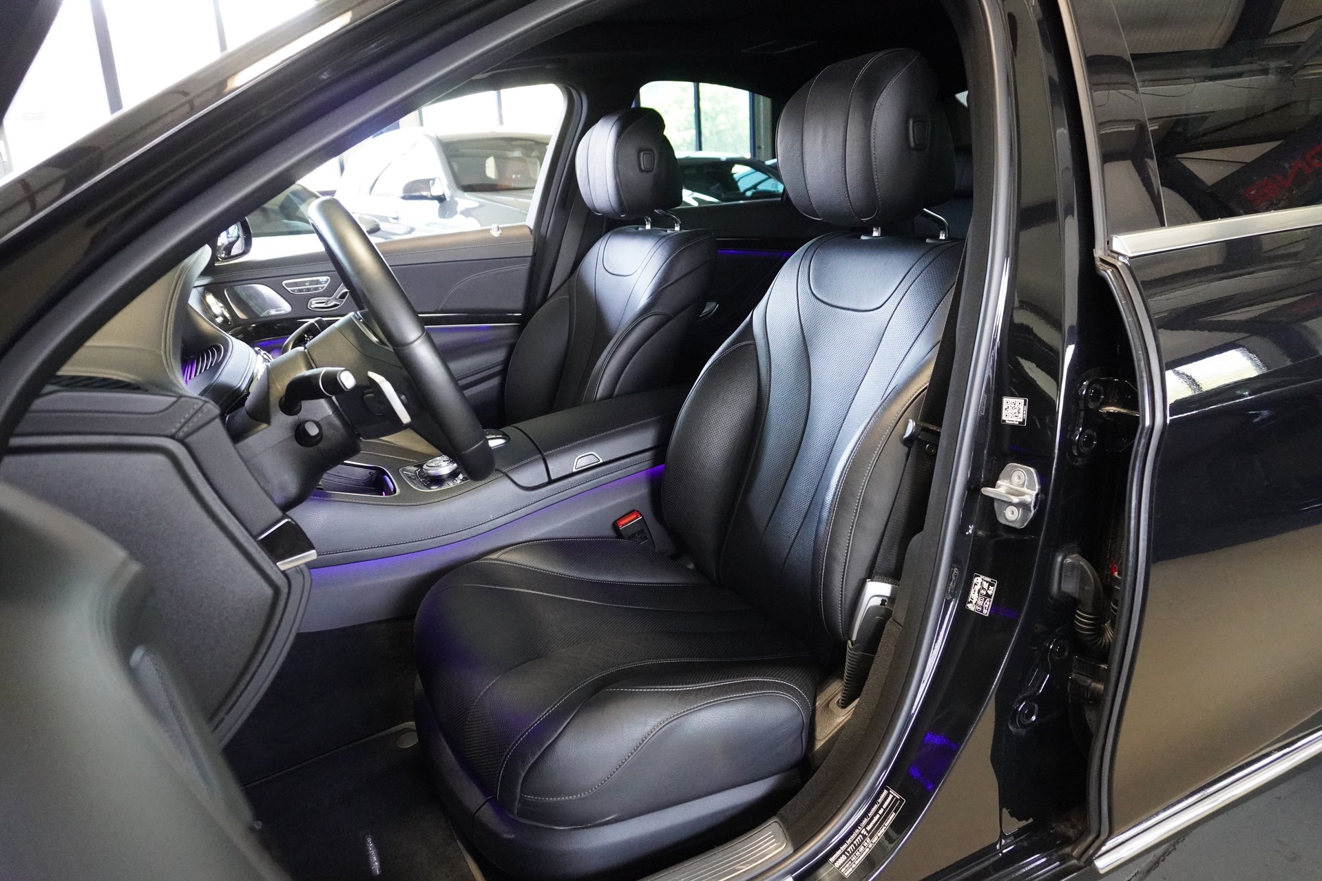 MERCEDES-BENZ S 350 d 4Matic 9G-Tronic // MASSAGESITZE // BURMESTER // PANORAMADACH //-image-7