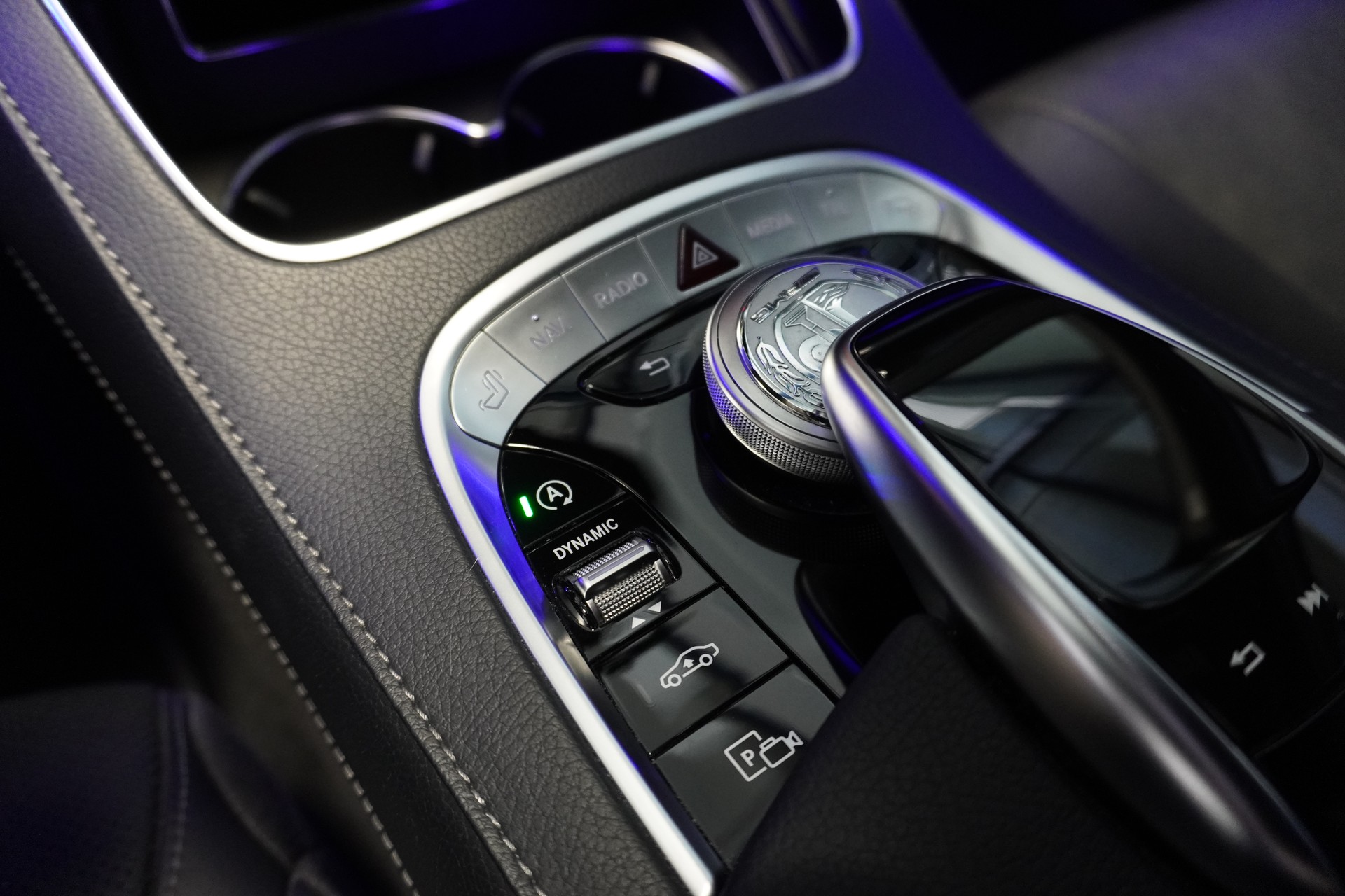 MERCEDES-BENZ S 350 d 4Matic 9G-Tronic // MASSAGESITZE // BURMESTER // PANORAMADACH //-image-9