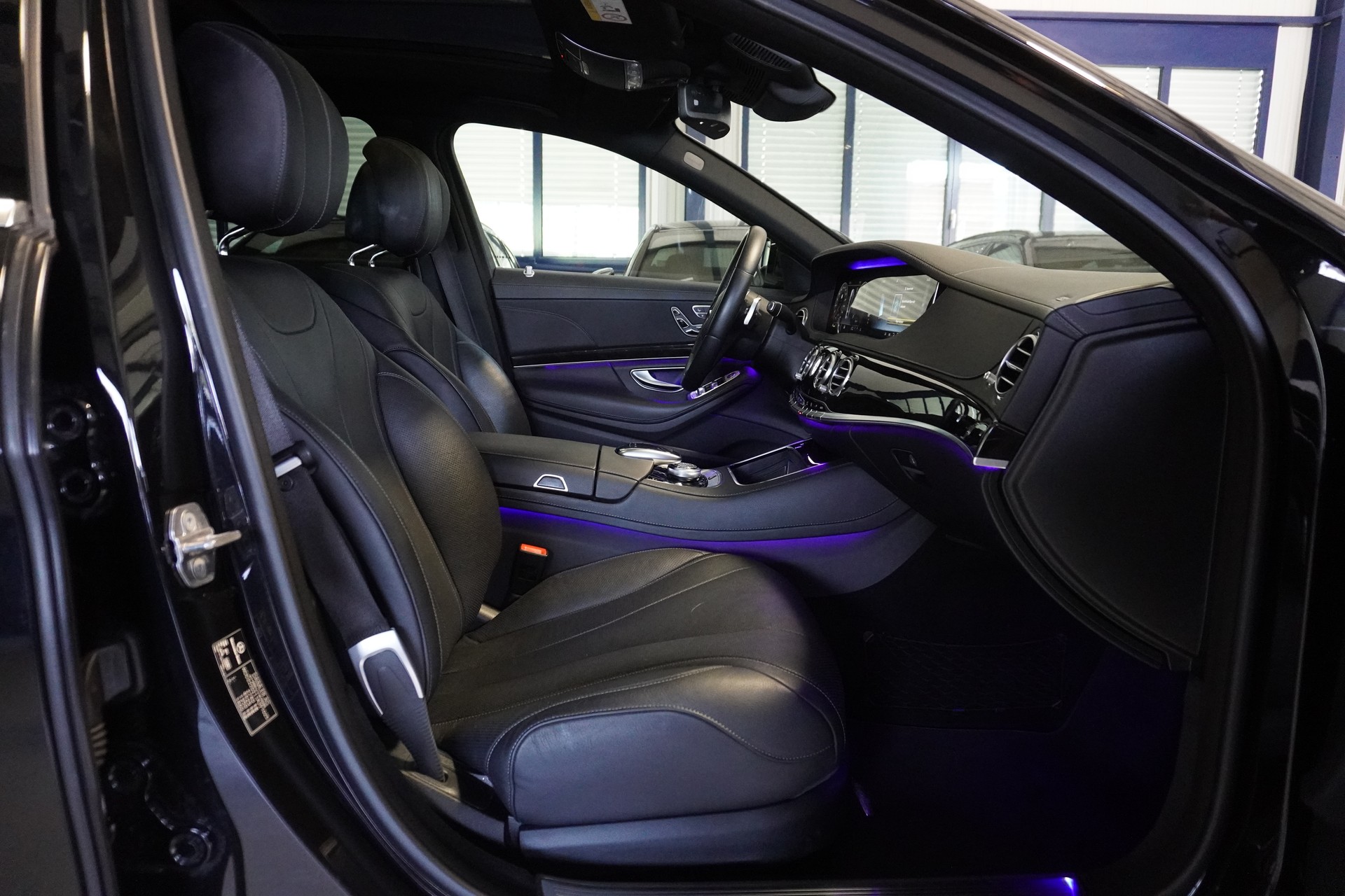 MERCEDES-BENZ S 350 d 4Matic 9G-Tronic // MASSAGESITZE // BURMESTER // PANORAMADACH //-image-6