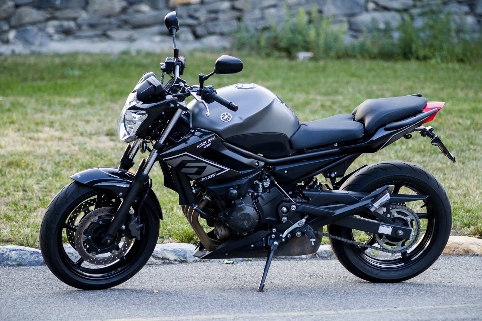 YAMAHA XJ 6 N ABS-image-1