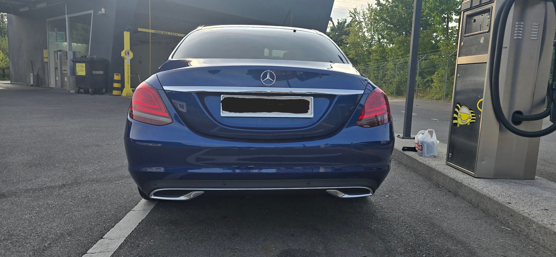 MERCEDES-BENZ C 200 4matic-image-1
