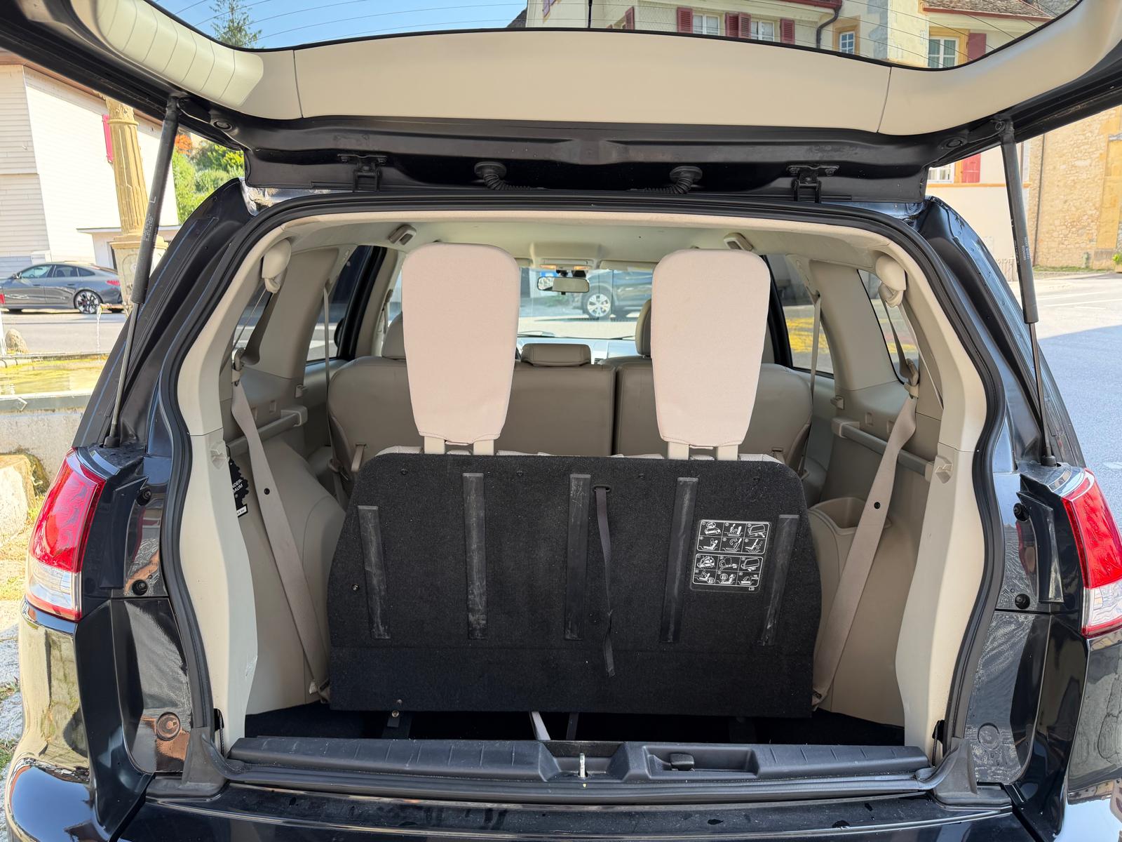 CITROEN C-Crosser 2.2 HDi Exclusive DCS6-image-11