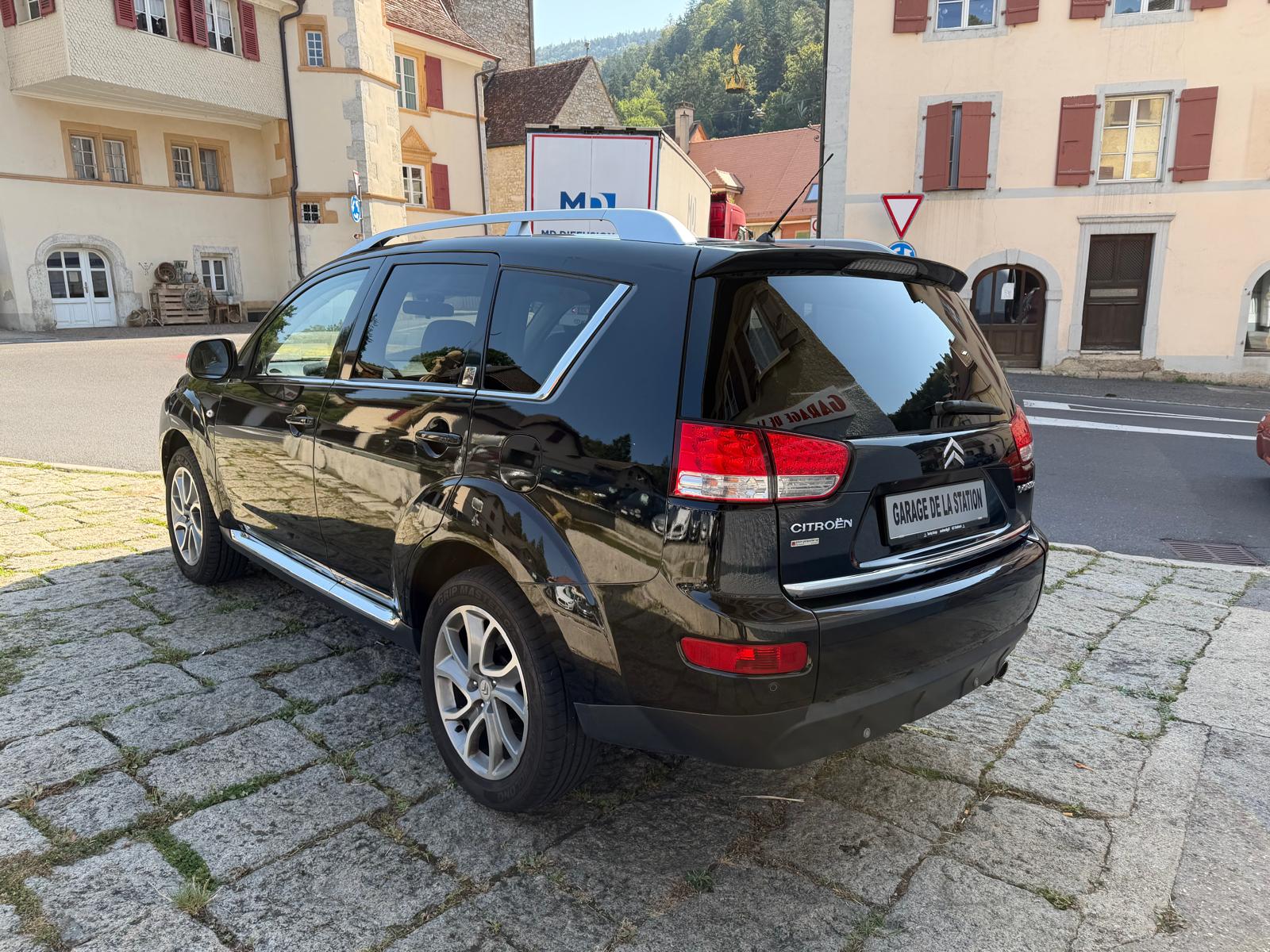 CITROEN C-Crosser 2.2 HDi Exclusive DCS6-image-3