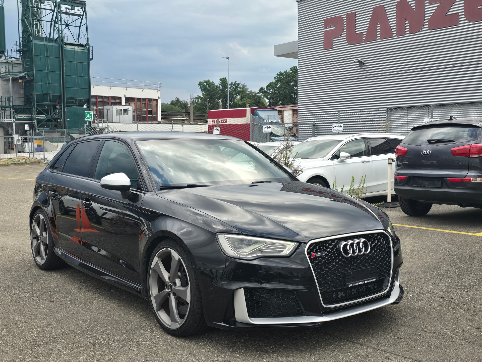 AUDI RS3 2.5 TSI quattro S-tronic-image-2