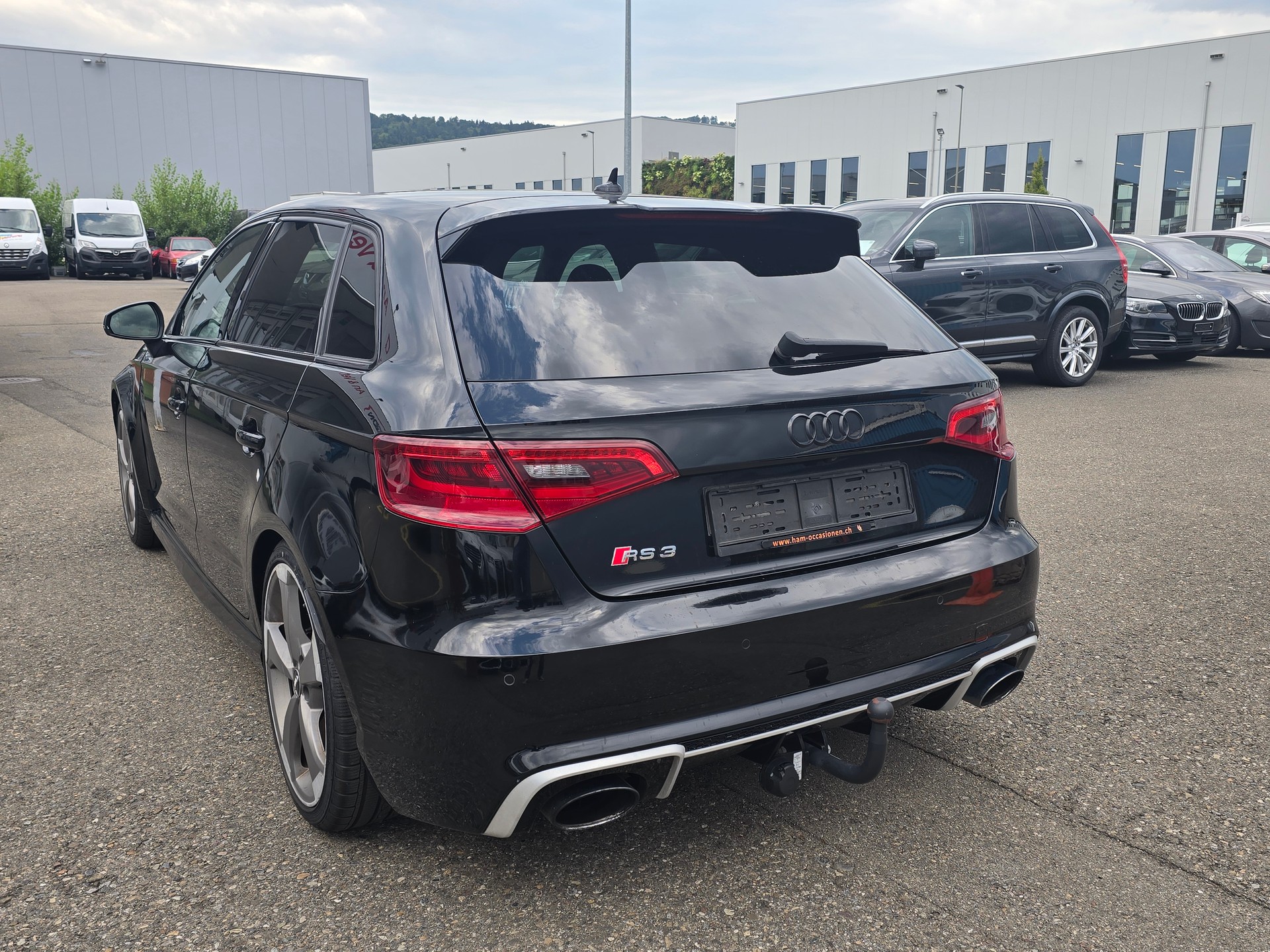 AUDI RS3 2.5 TSI quattro S-tronic-image-6