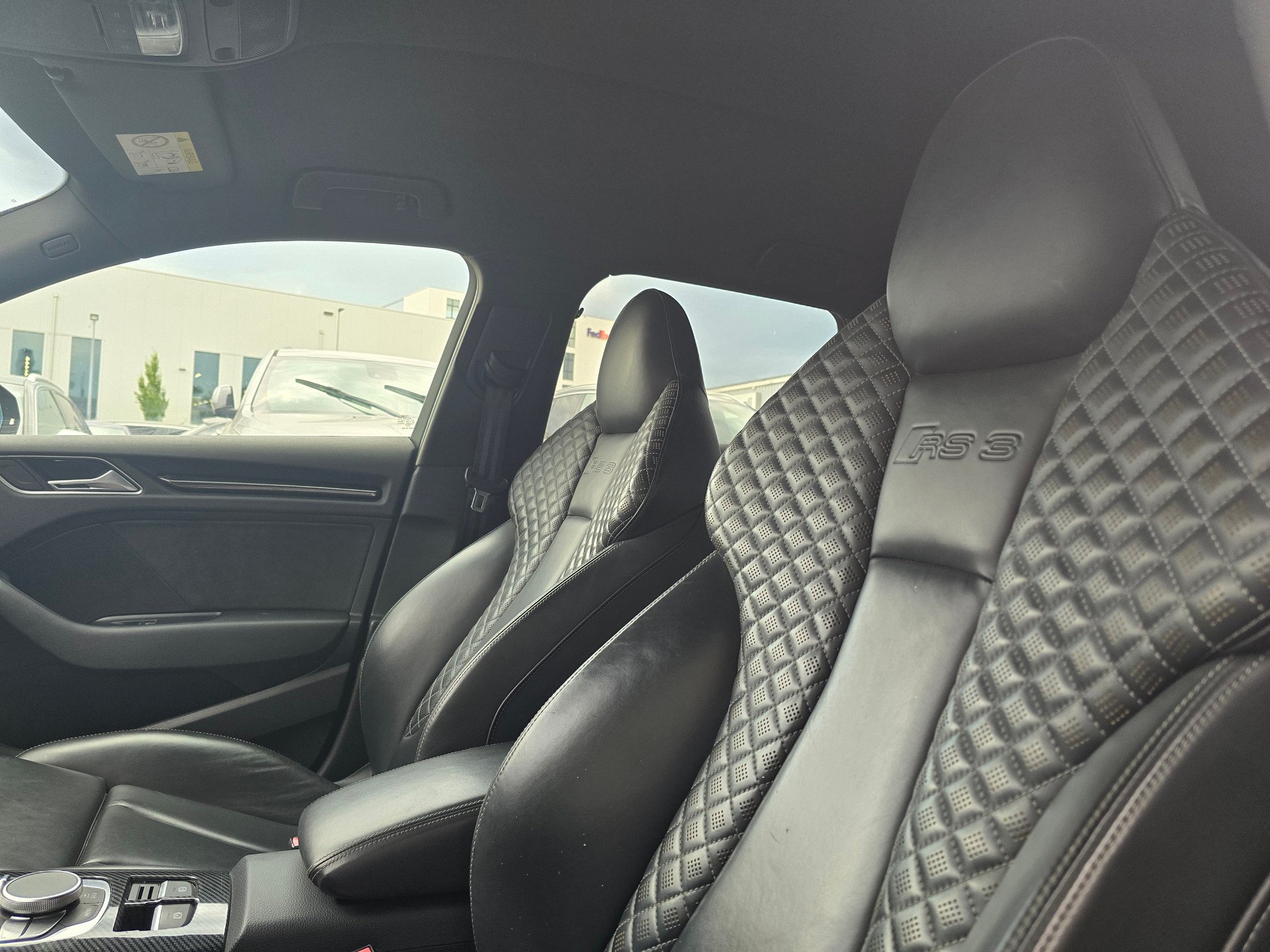 AUDI RS3 2.5 TSI quattro S-tronic-image-9
