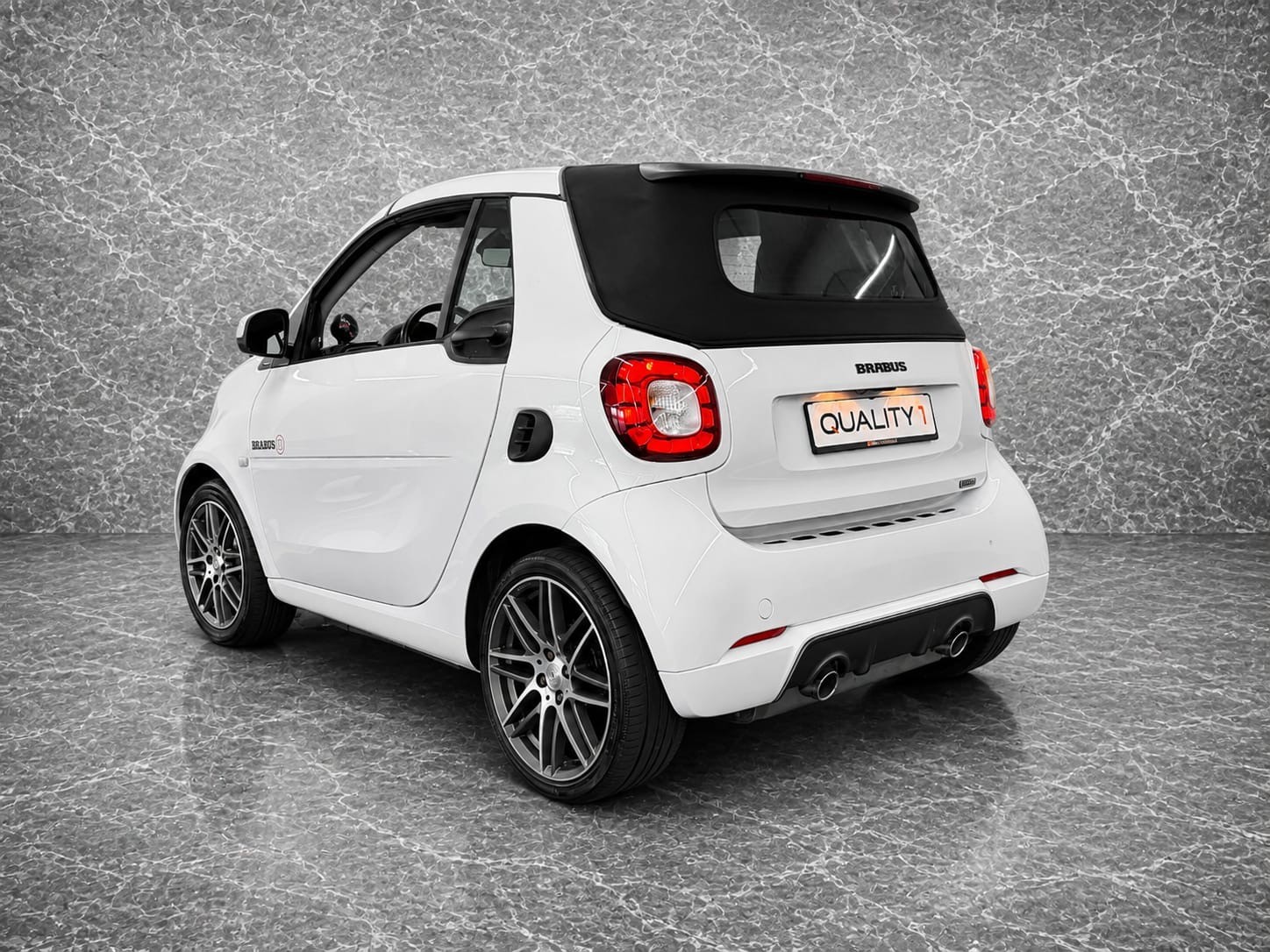 SMART fortwo Cabrio Brabus 109 Xclusive twinmatic-image-11