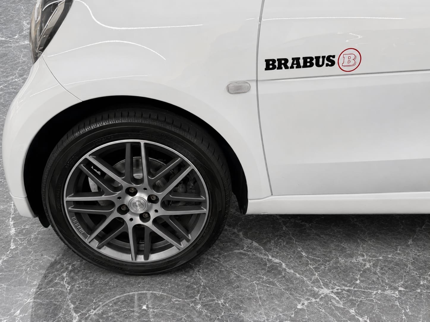 SMART fortwo Cabrio Brabus 109 Xclusive twinmatic-image-15
