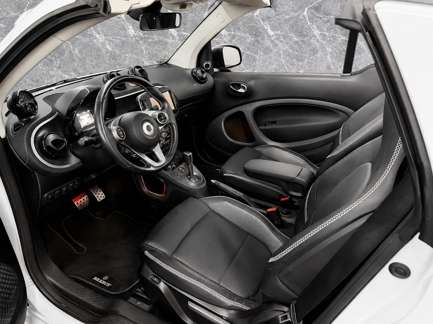 SMART fortwo Cabrio Brabus 109 Xclusive twinmatic-image-18