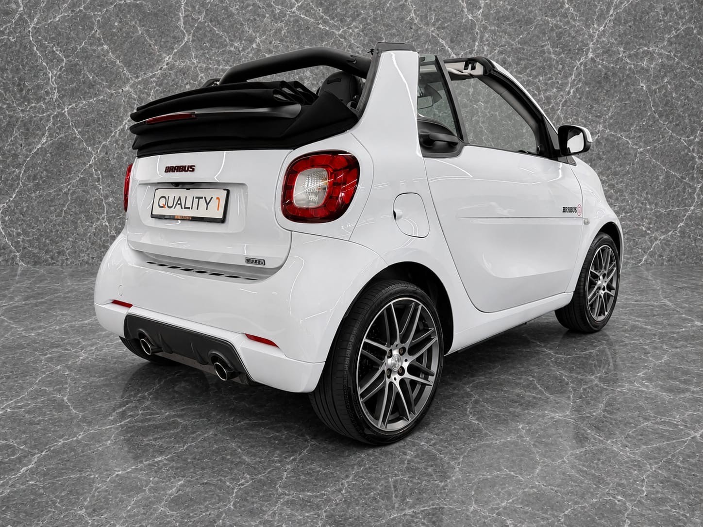 SMART fortwo Cabrio Brabus 109 Xclusive twinmatic-image-10