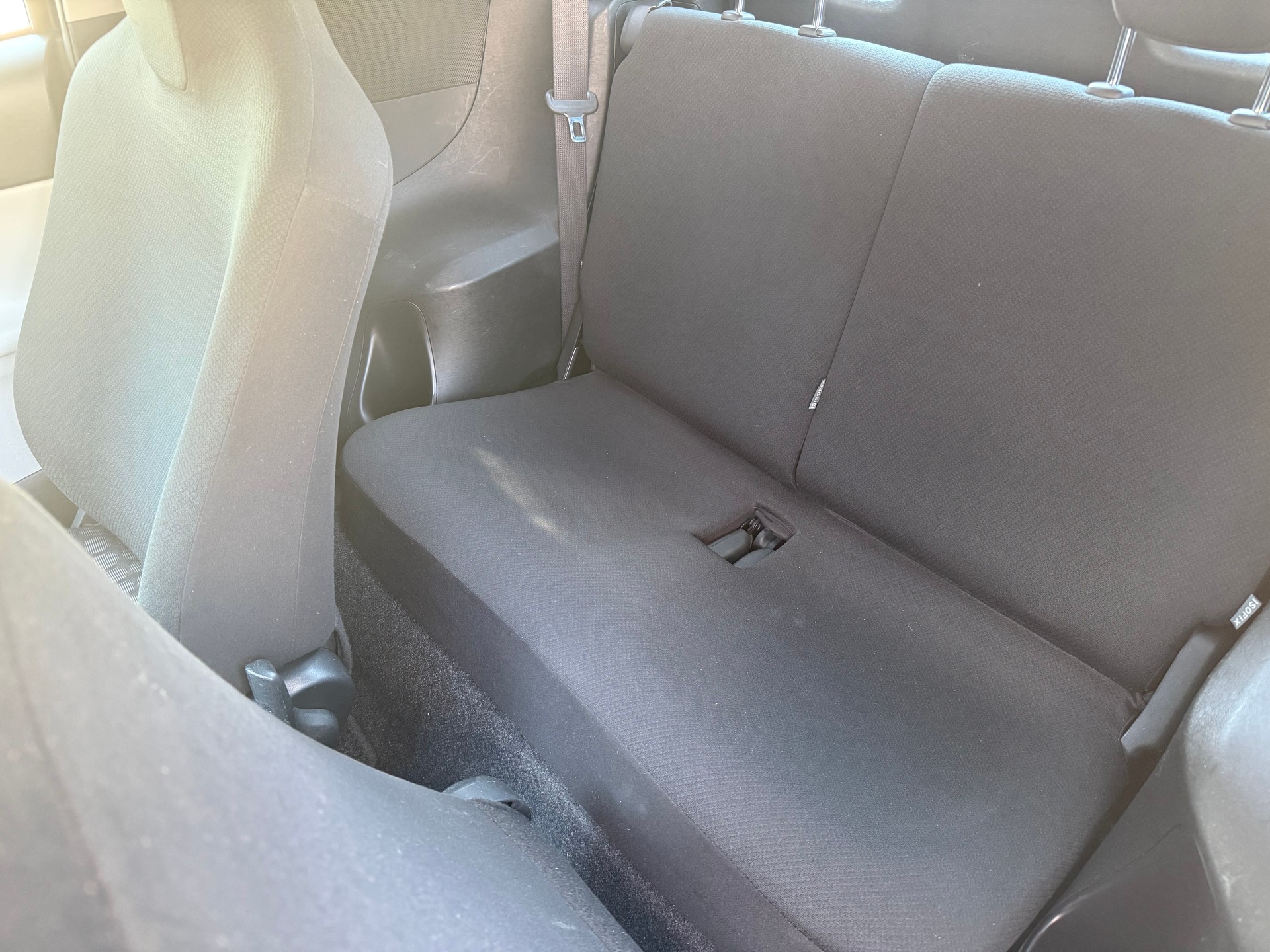 TOYOTA iQ 1.33 Dual VVT-i Linea Sol Premium Multidrive-image-10