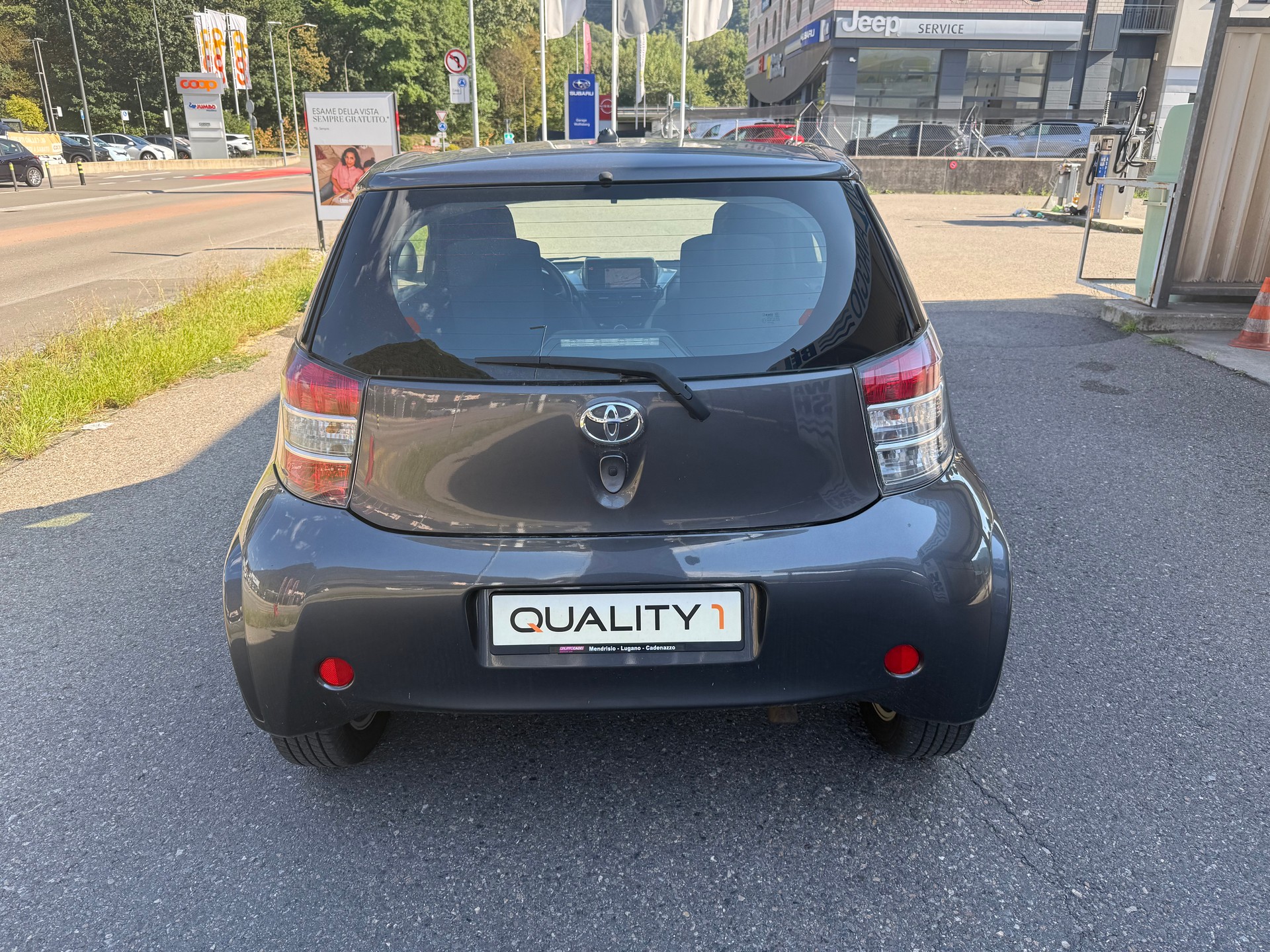 TOYOTA iQ 1.33 Dual VVT-i Linea Sol Premium Multidrive-image-5