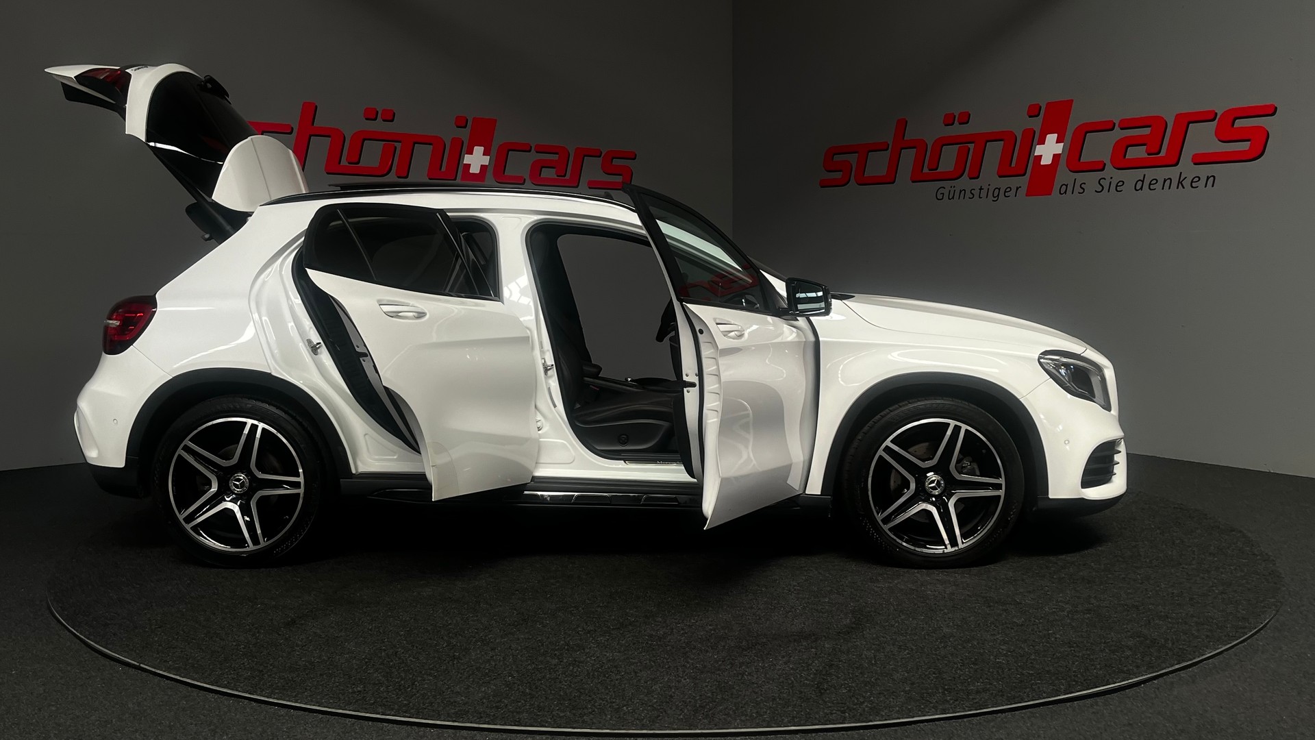 MERCEDES-BENZ GLA 250 AMG Line Swiss Star 4Matic 7G-DCT-image-6