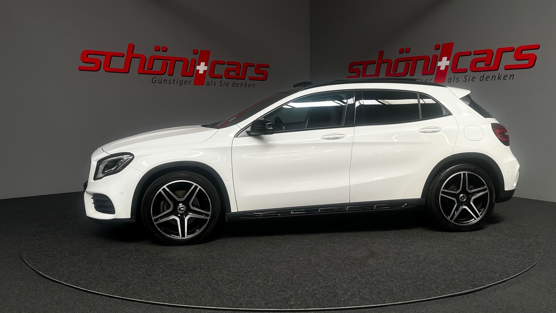 MERCEDES-BENZ GLA 250 AMG Line Swiss Star 4Matic 7G-DCT-image-2