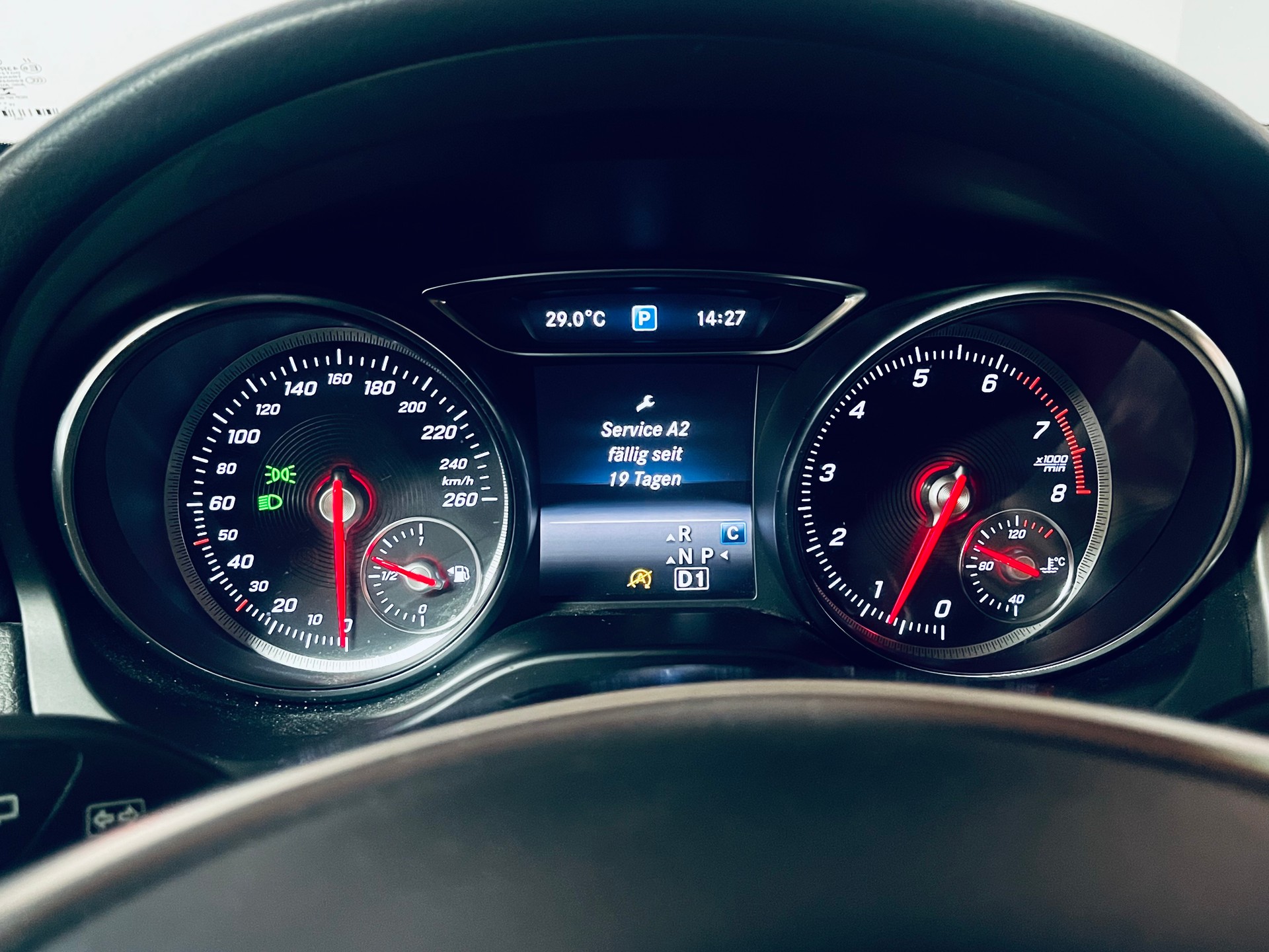 MERCEDES-BENZ GLA 250 AMG Line Swiss Star 4Matic 7G-DCT-image-20