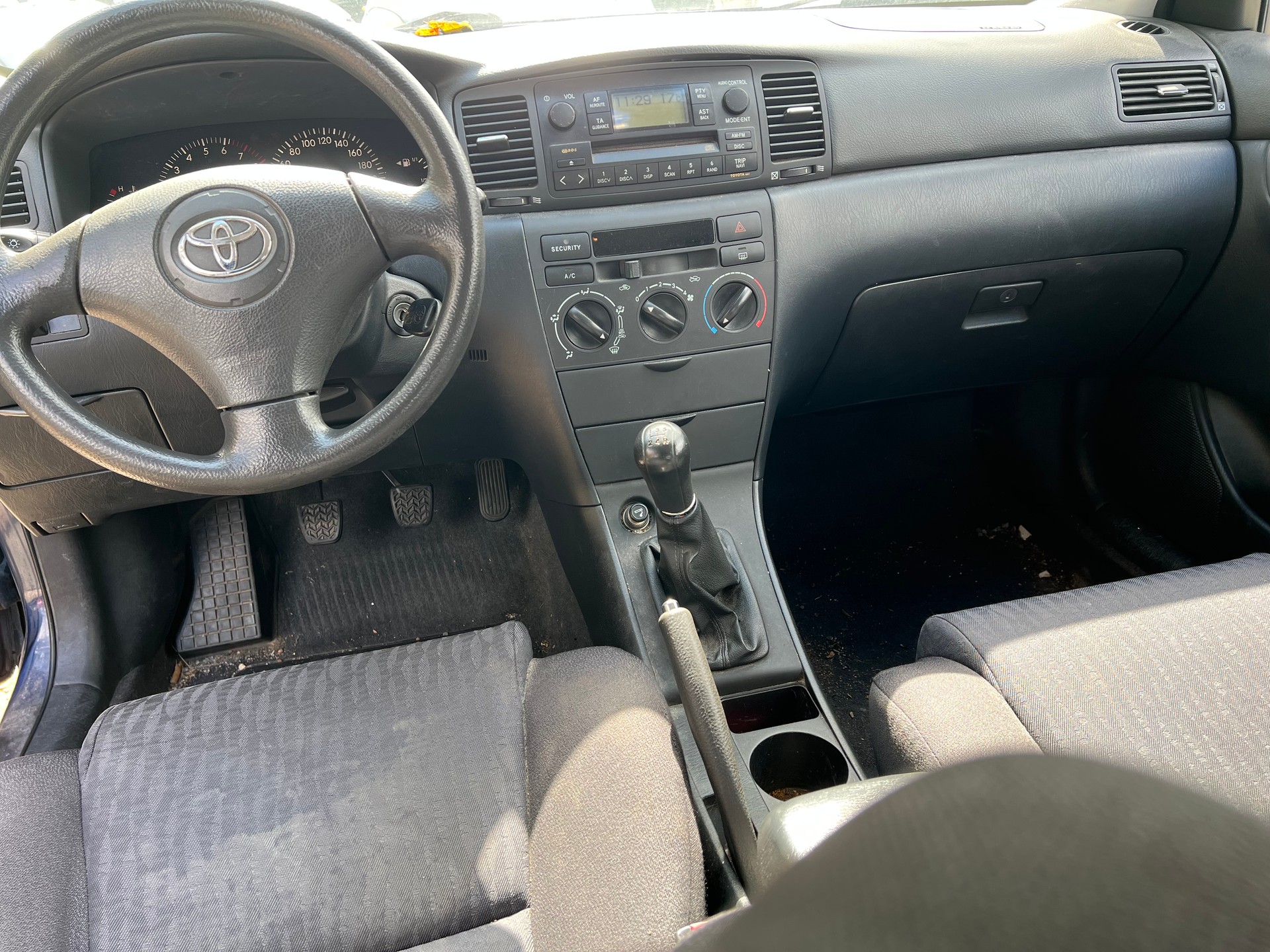 TOYOTA Corolla 1.4 Linea Terra Dynamic-image-6