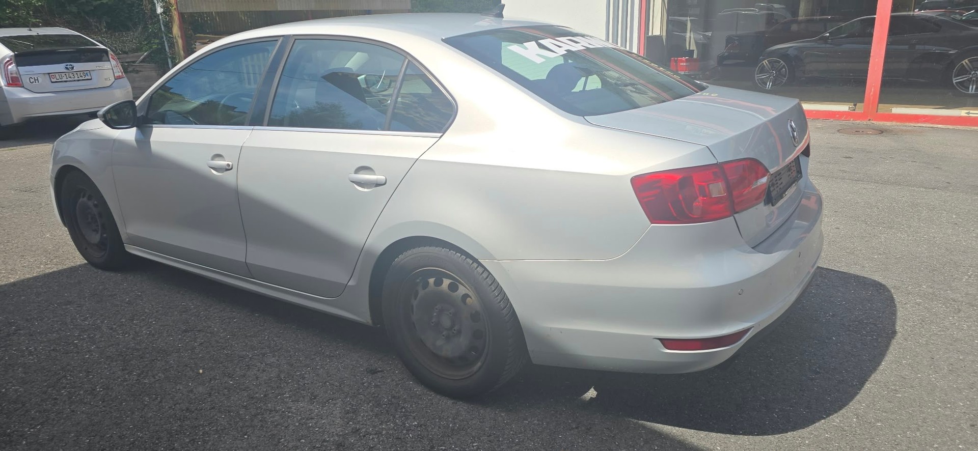 VW Jetta 1.6 TDI Comfortline DSG-image-3