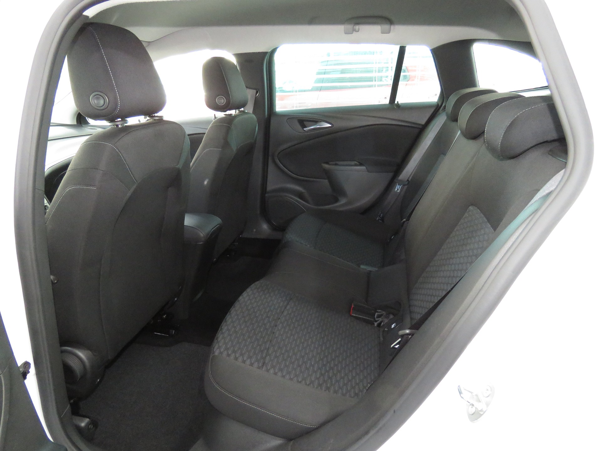 OPEL Astra Sports Tourer 1.4i Turbo Elegance-image-8