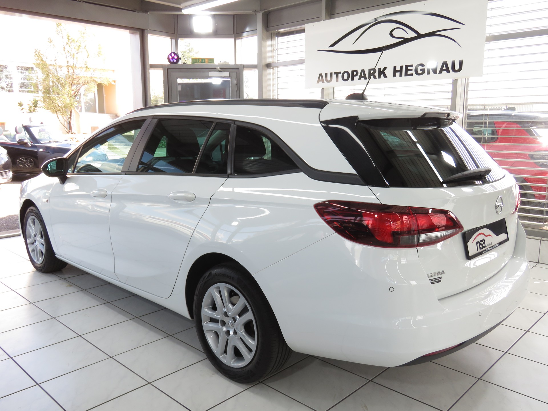 OPEL Astra Sports Tourer 1.4i Turbo Elegance-image-5