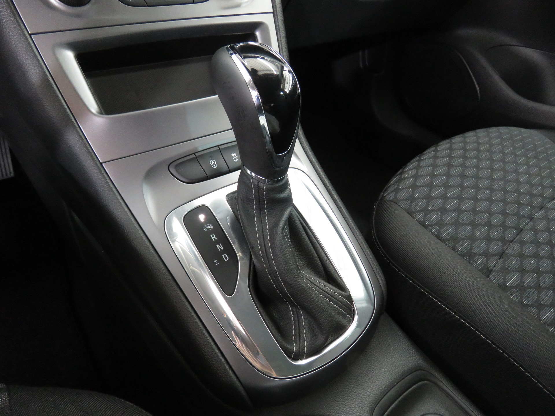 OPEL Astra Sports Tourer 1.4i Turbo Elegance-image-14