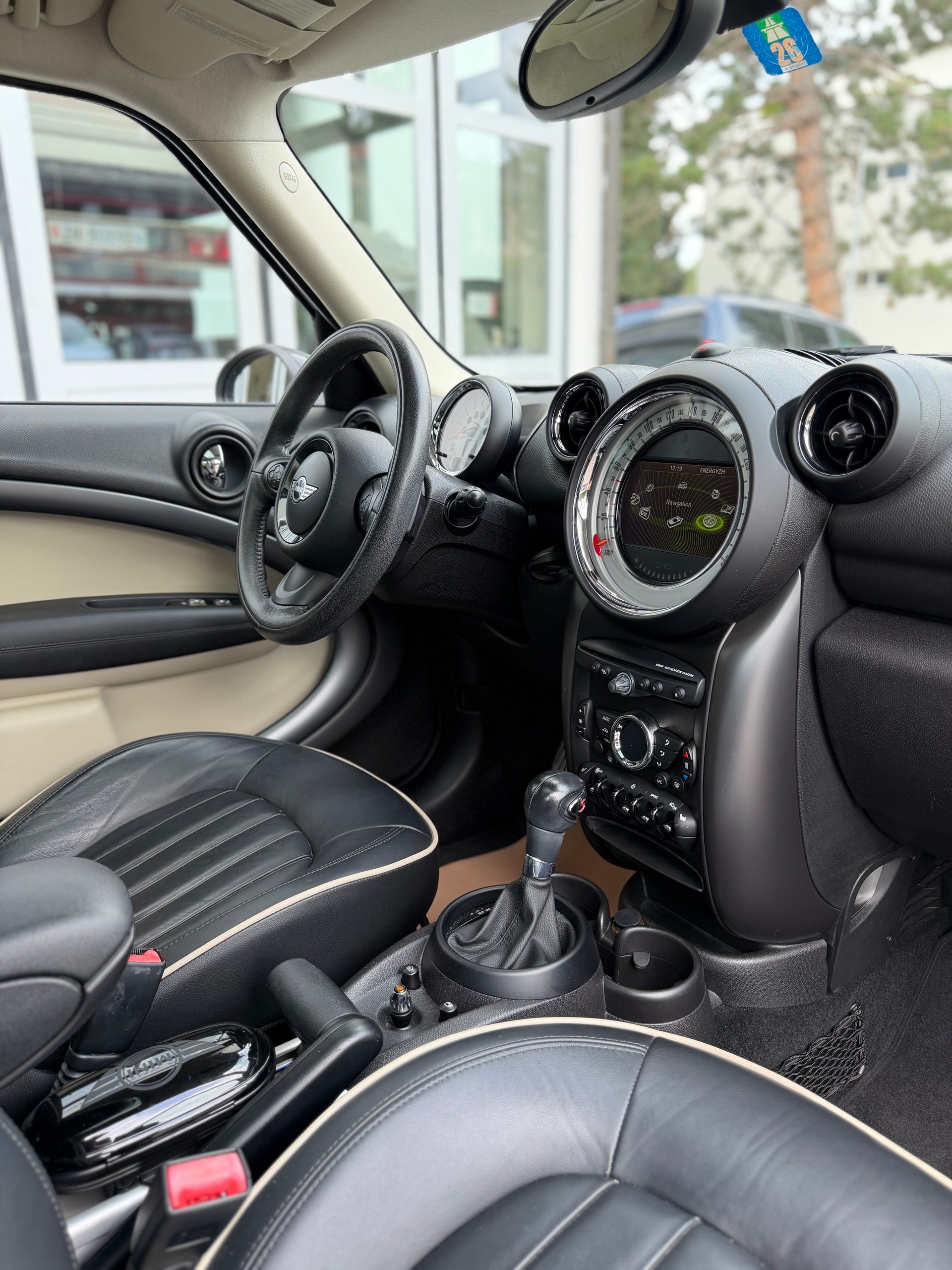 MINI Countryman Cooper S ALL4 Steptronic-image-5