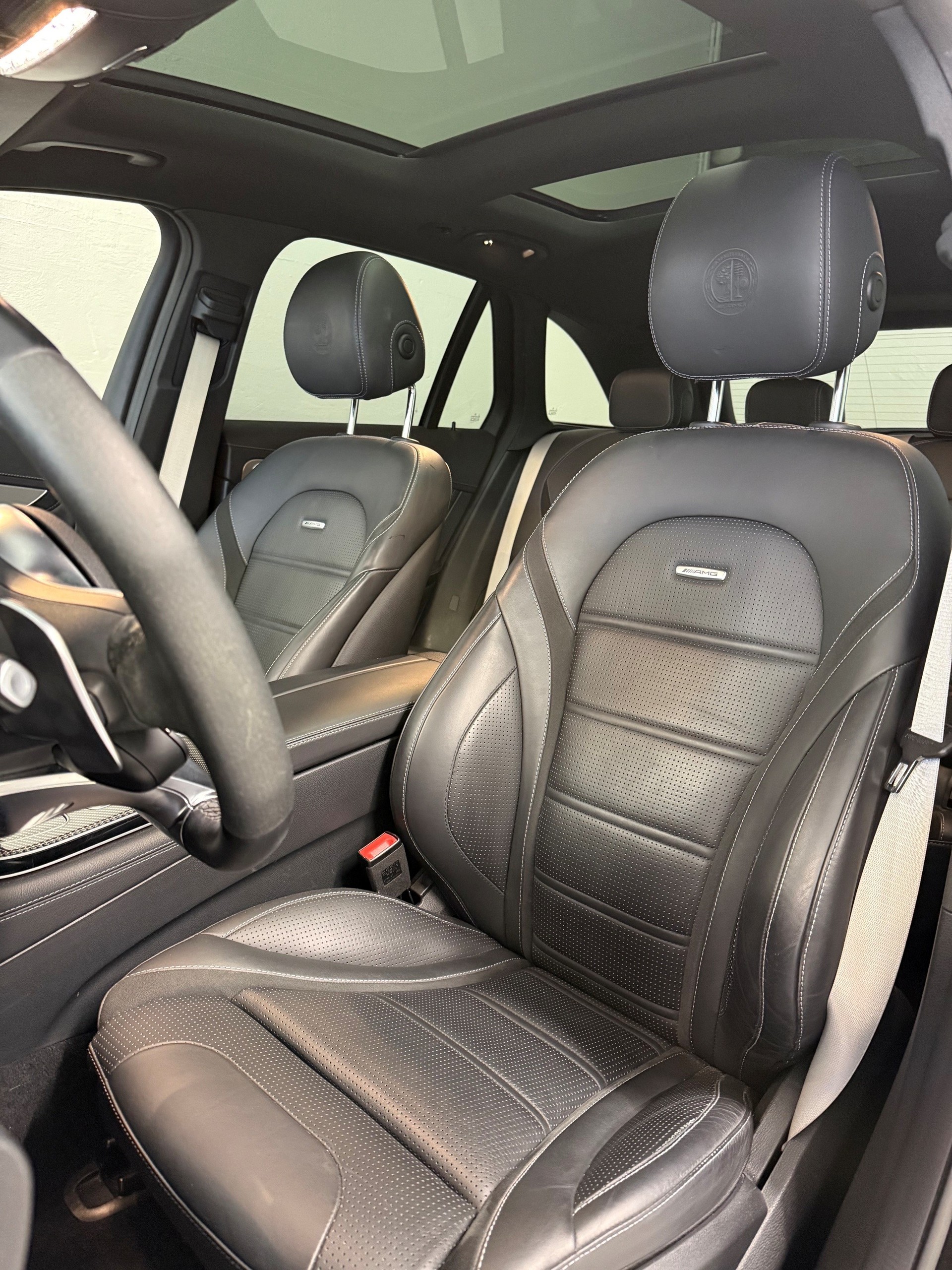 MERCEDES-BENZ GLC 63 S AMG 4Matic 9G-Tronic-image-5