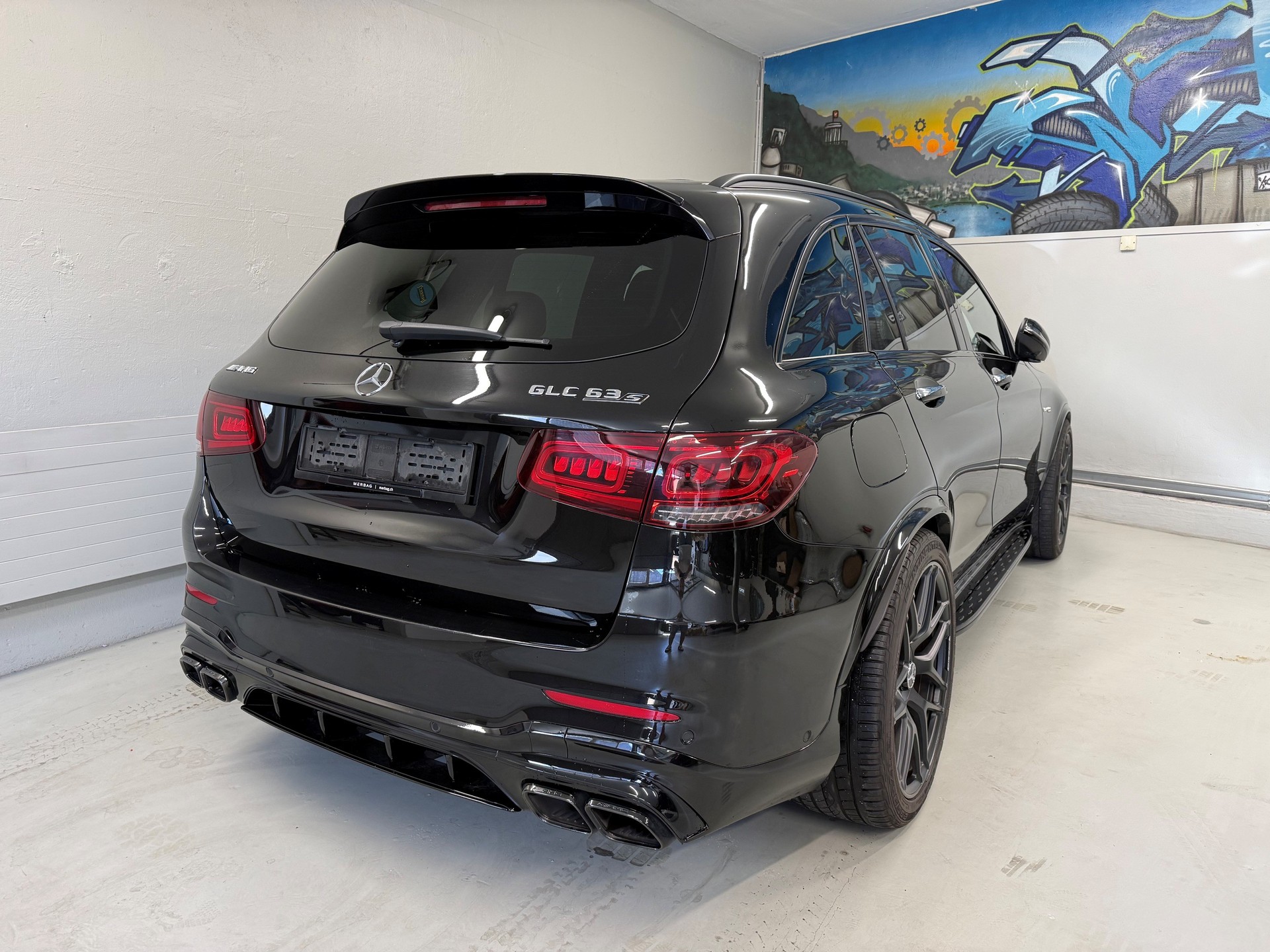 MERCEDES-BENZ GLC 63 S AMG 4Matic 9G-Tronic-image-2