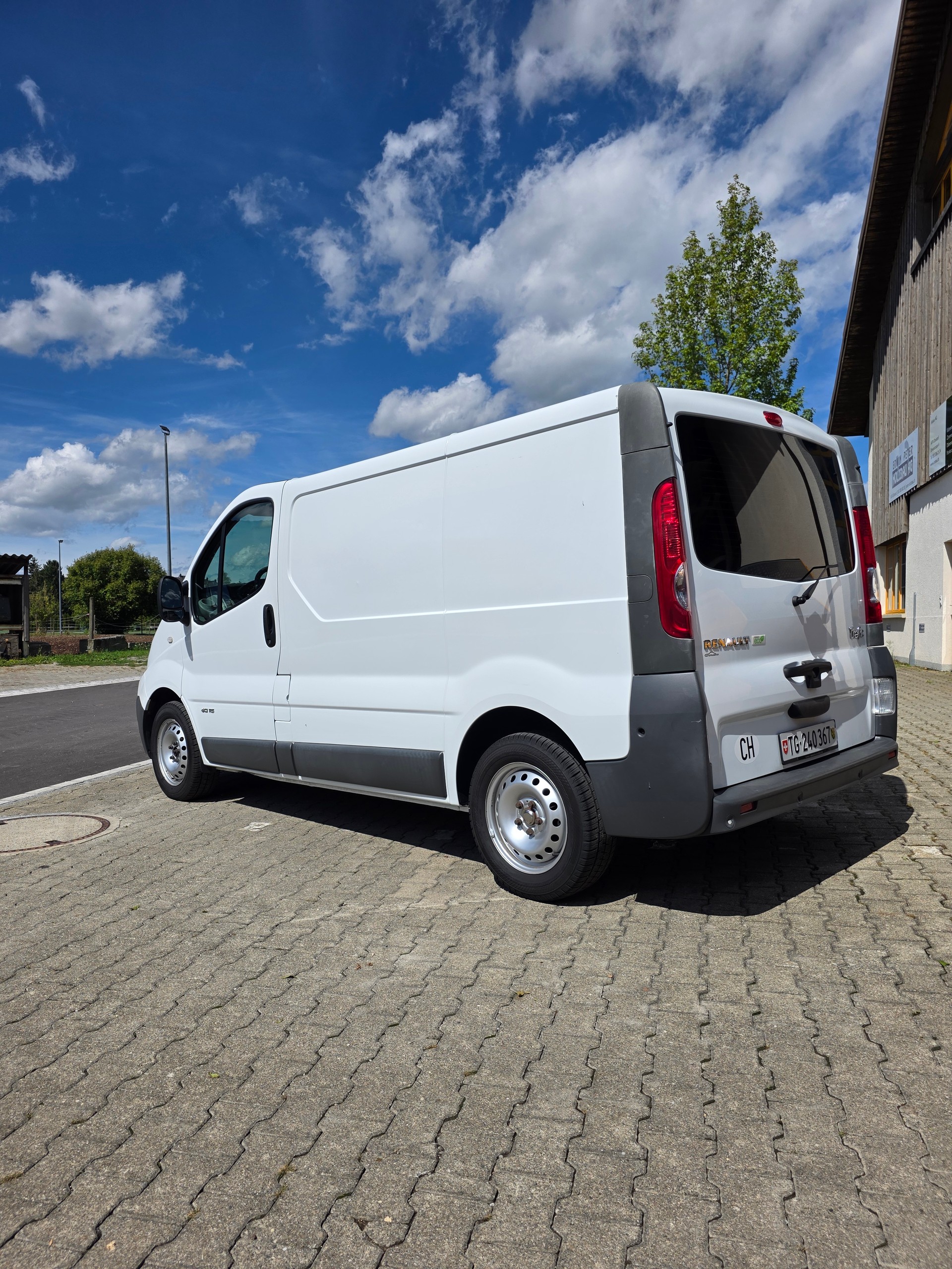 RENAULT 2.0 dCi 114-image-2