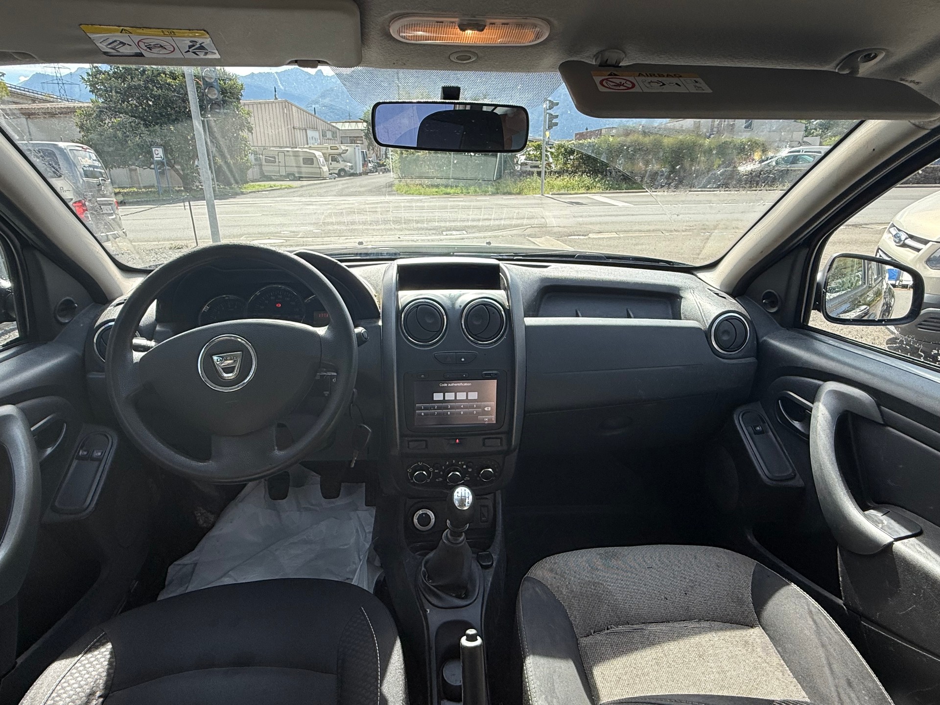 DACIA Duster 1.6 Lauréate 4x4-image-6
