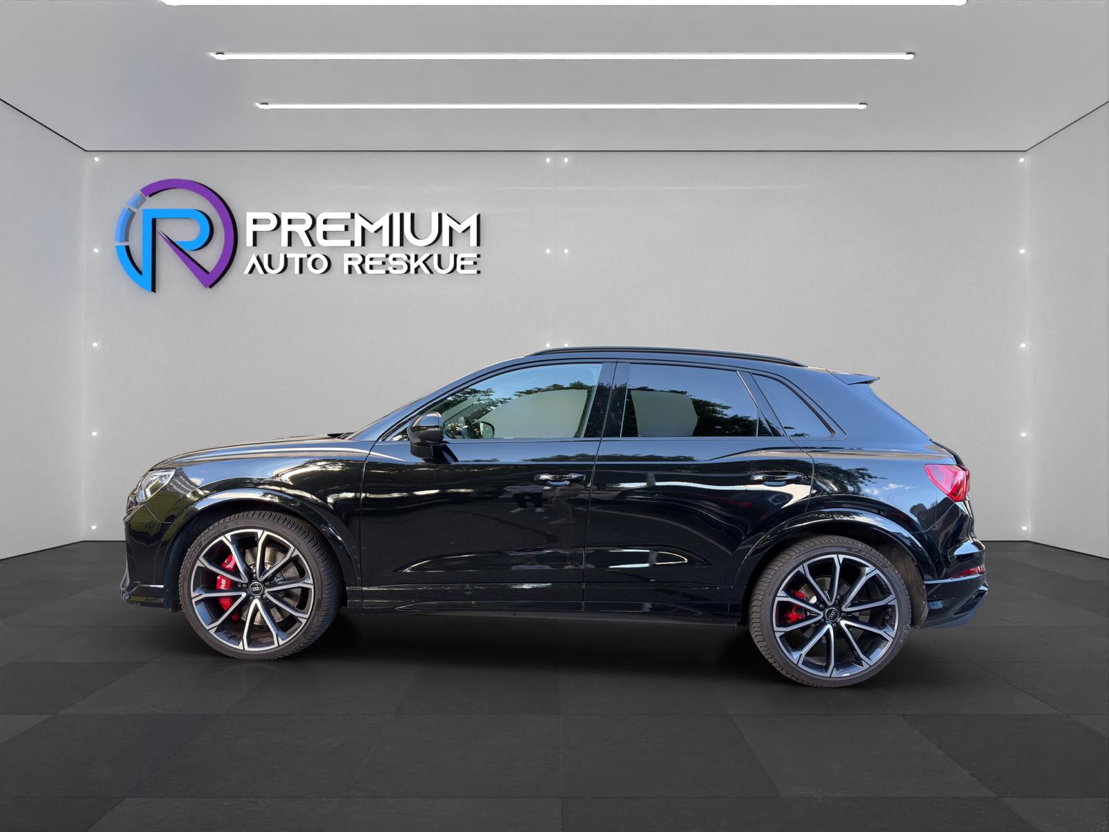 AUDI RS Q3 Quattro S tronic-image-2