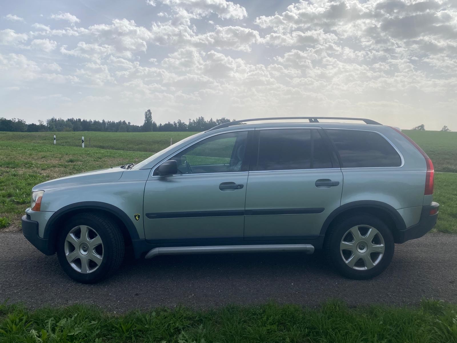 VOLVO XC90 D5 AWD Geartronic-image-2